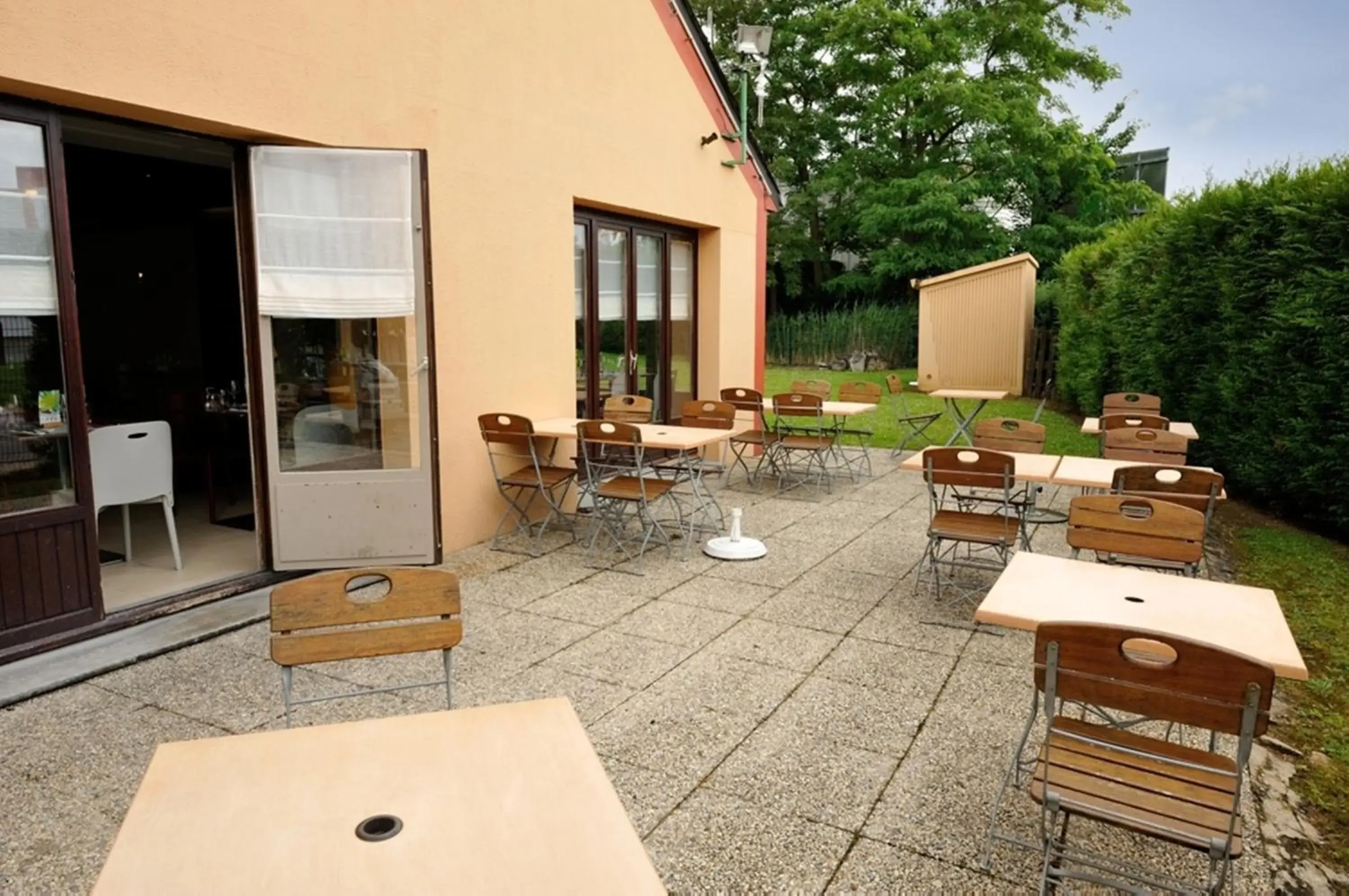 Balcony/Terrace, Restaurant/Places to Eat in Campanile Soissons