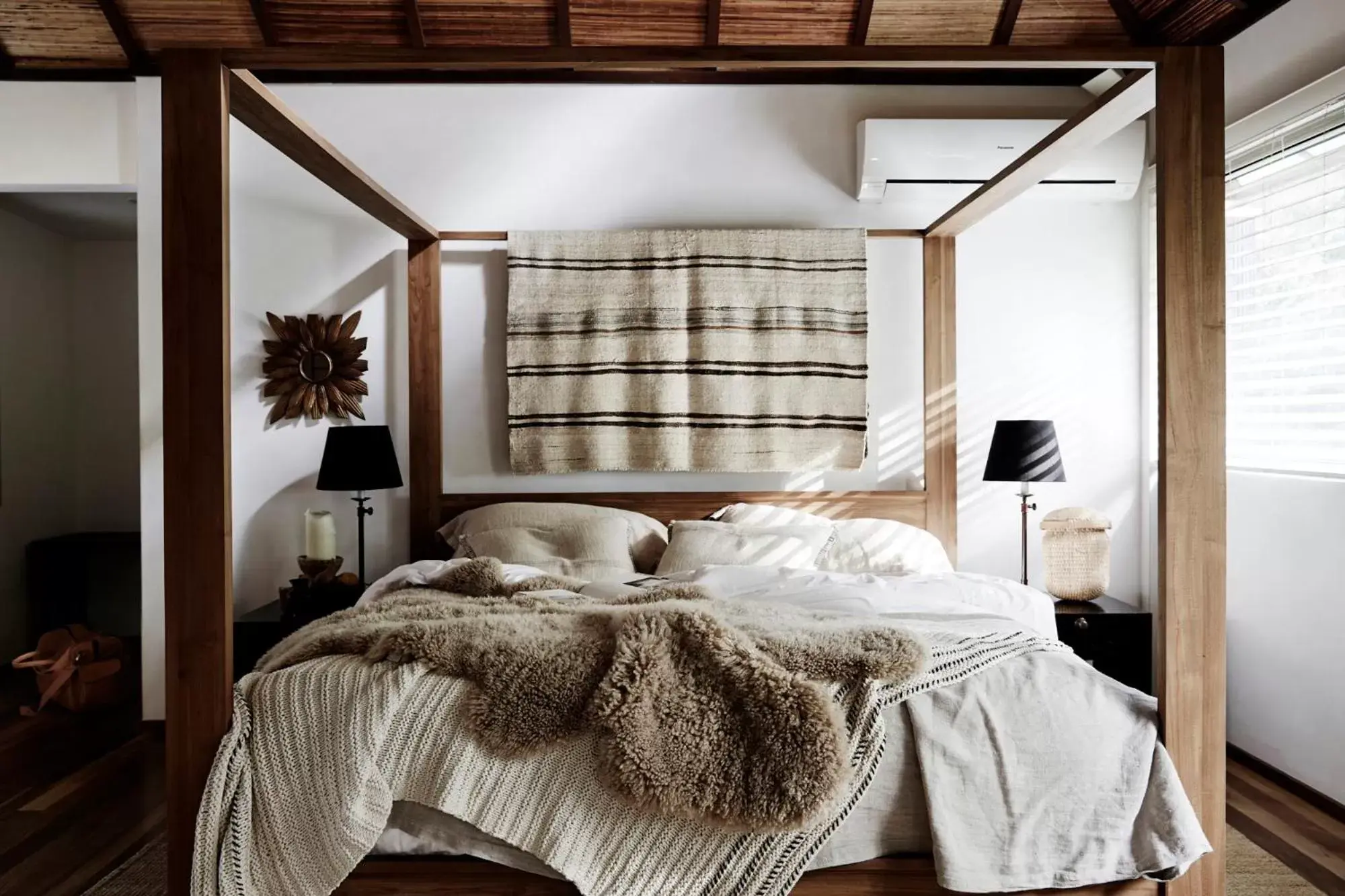 Bedroom, Bed in The Villas of Byron