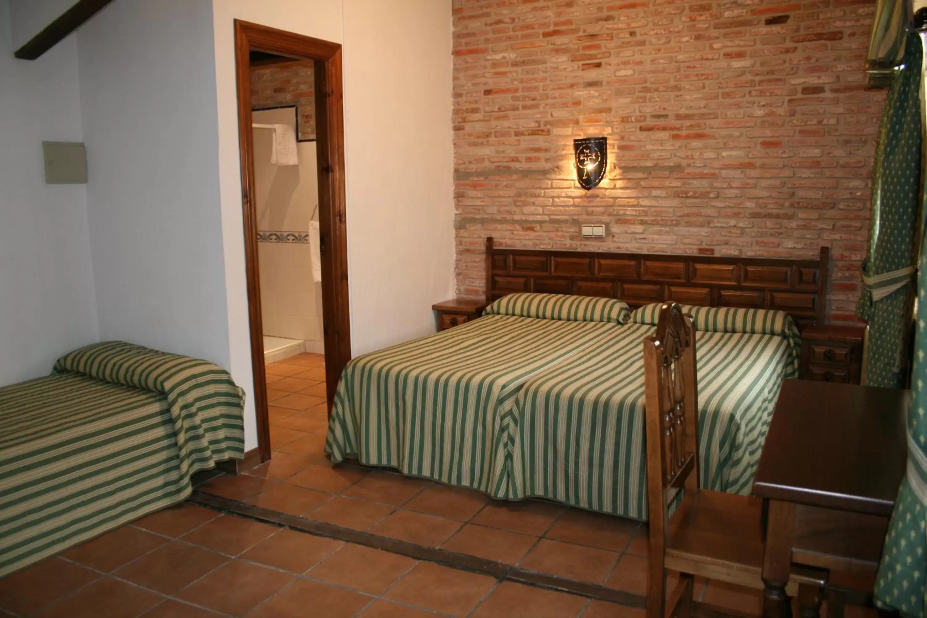 Bed in Hotel Rural La Enoteca del Marques