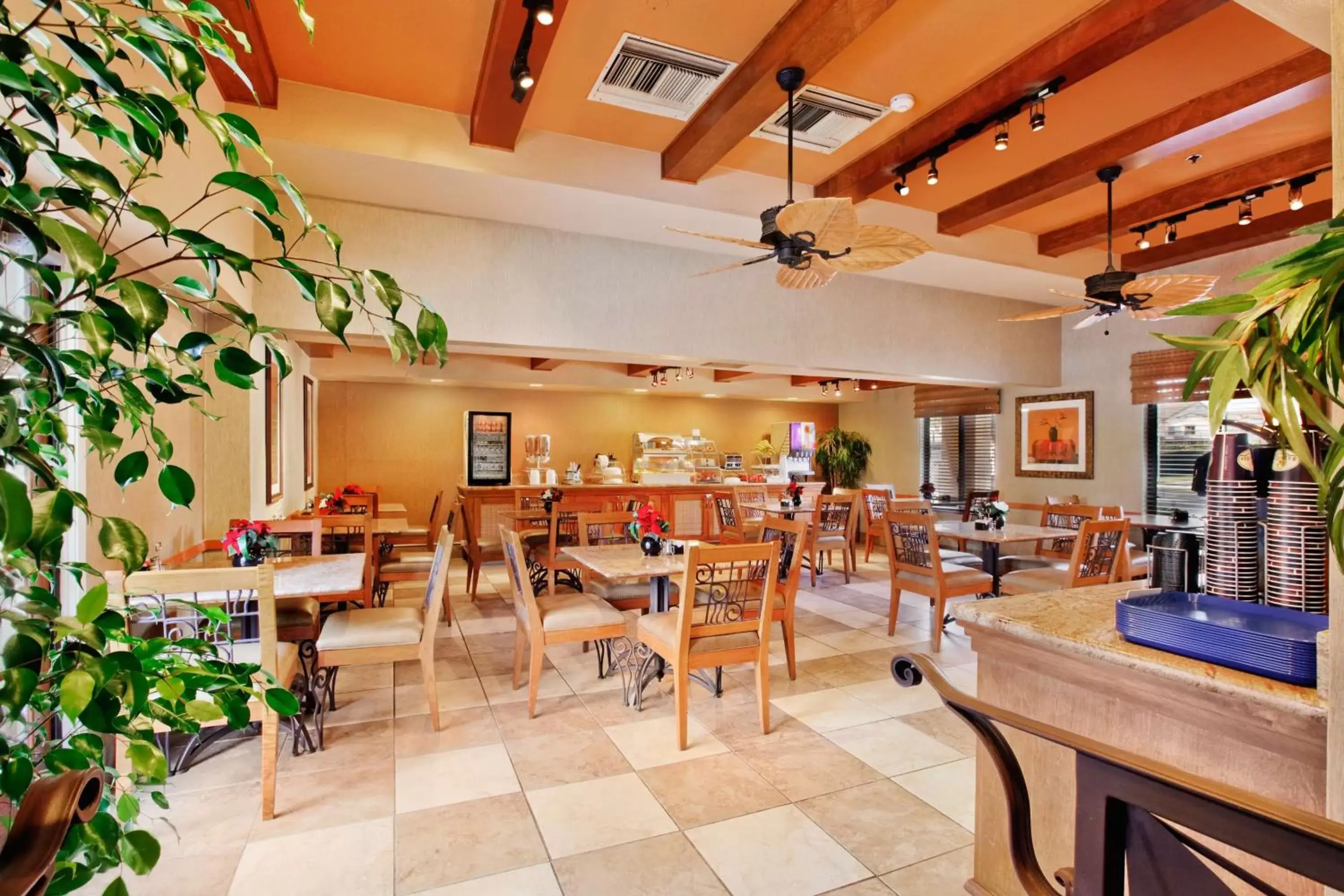 Restaurant/Places to Eat in Best Western Chula Vista/Otay Valley Hotel