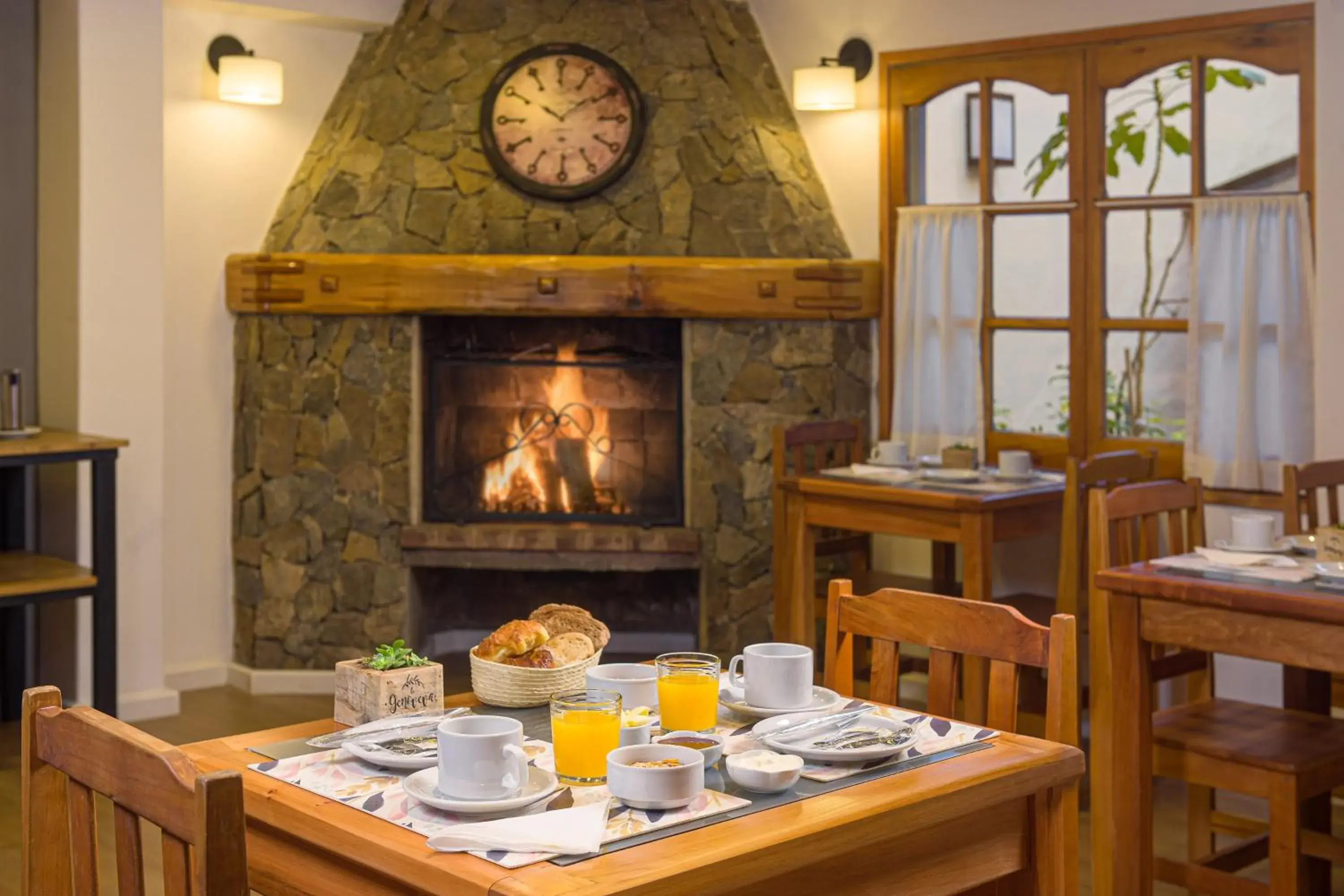 Breakfast, Restaurant/Places to Eat in Hotel Intermonti