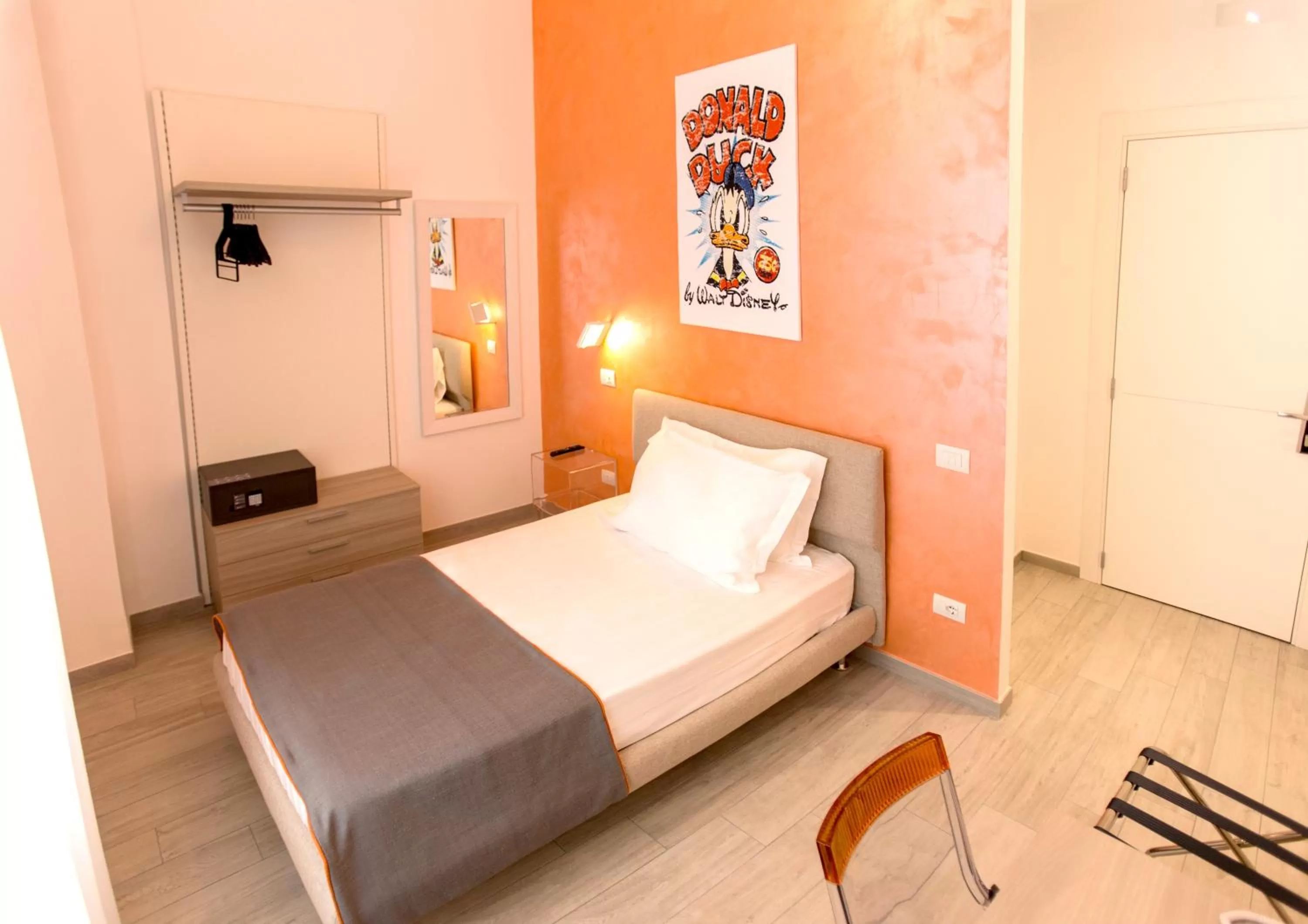 Bed in IstayinToledo Luxury Guest House