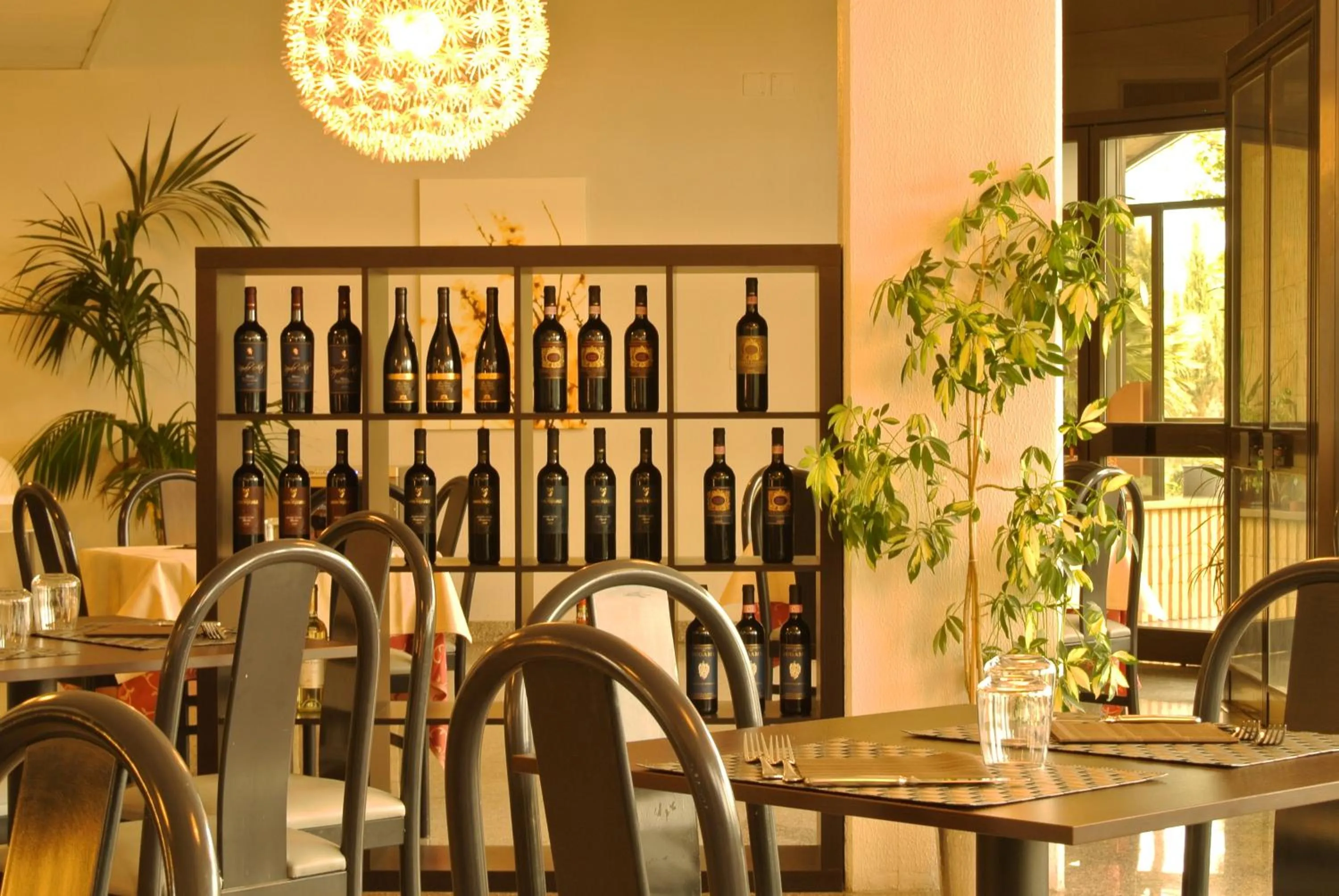 Restaurant/Places to Eat in Hotel i Ciliegi