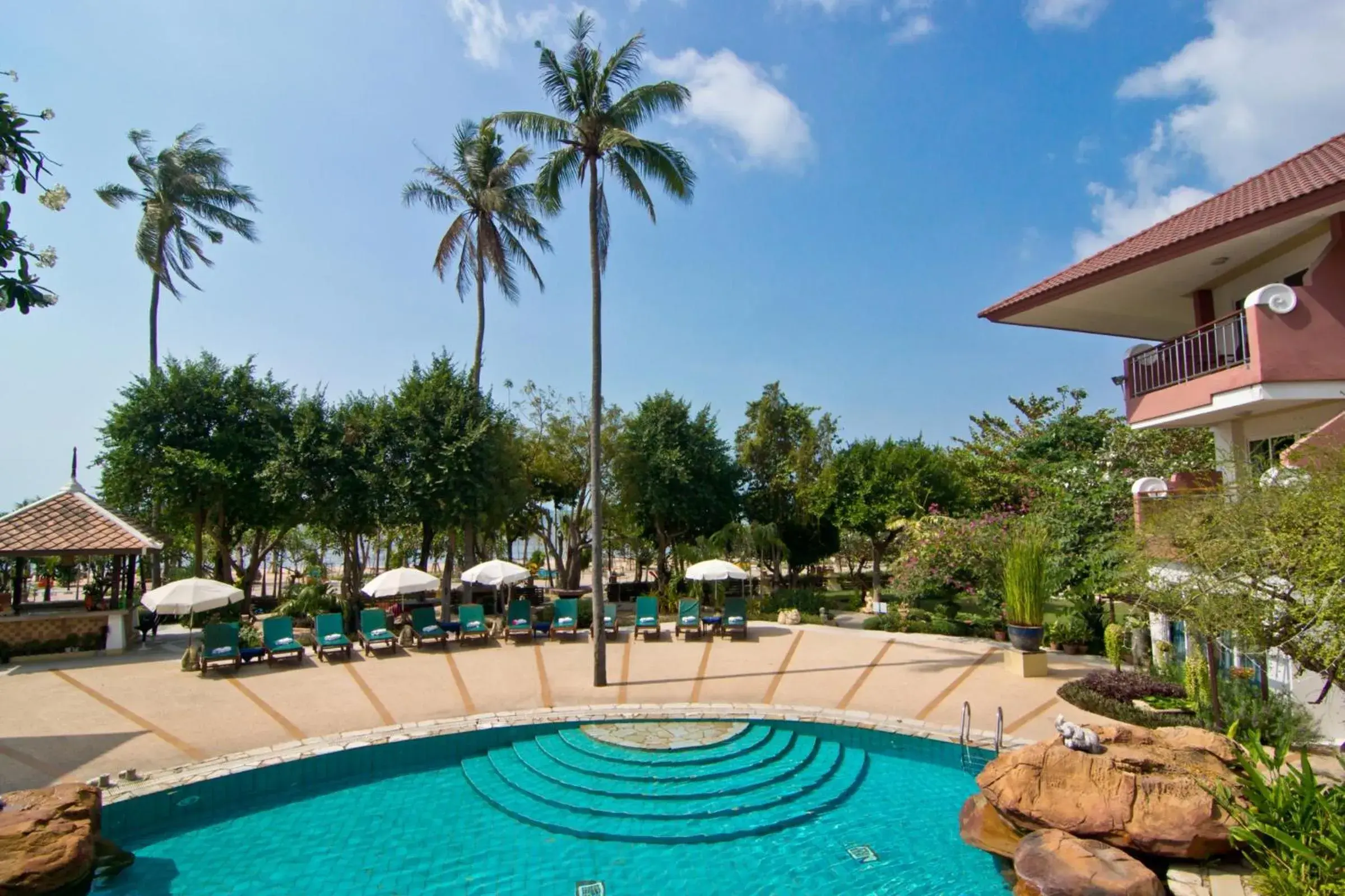 Swimming Pool in Bella Villa Cabana