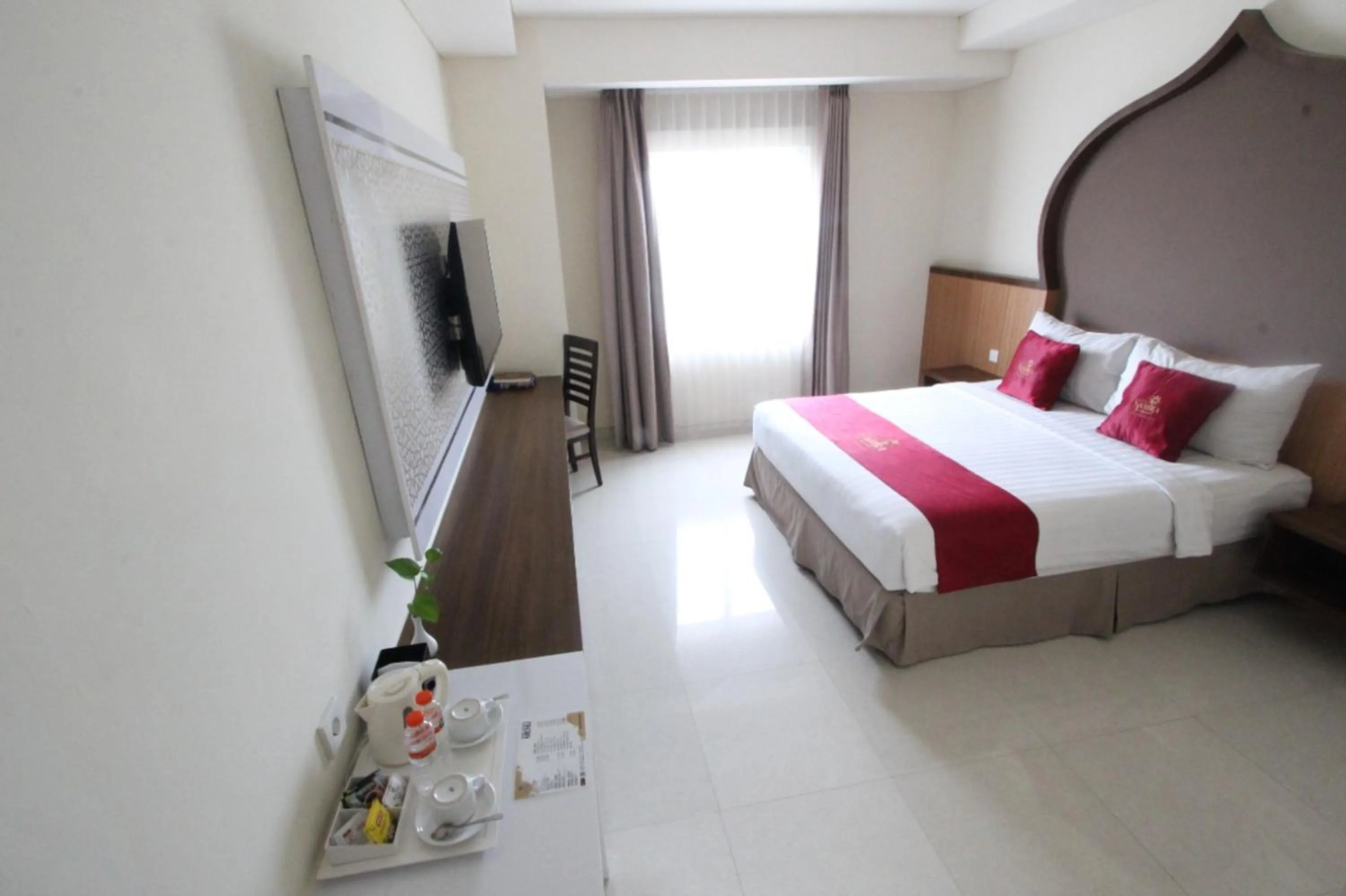 Bedroom, Bed in Namira Syariah Hotel Surabaya