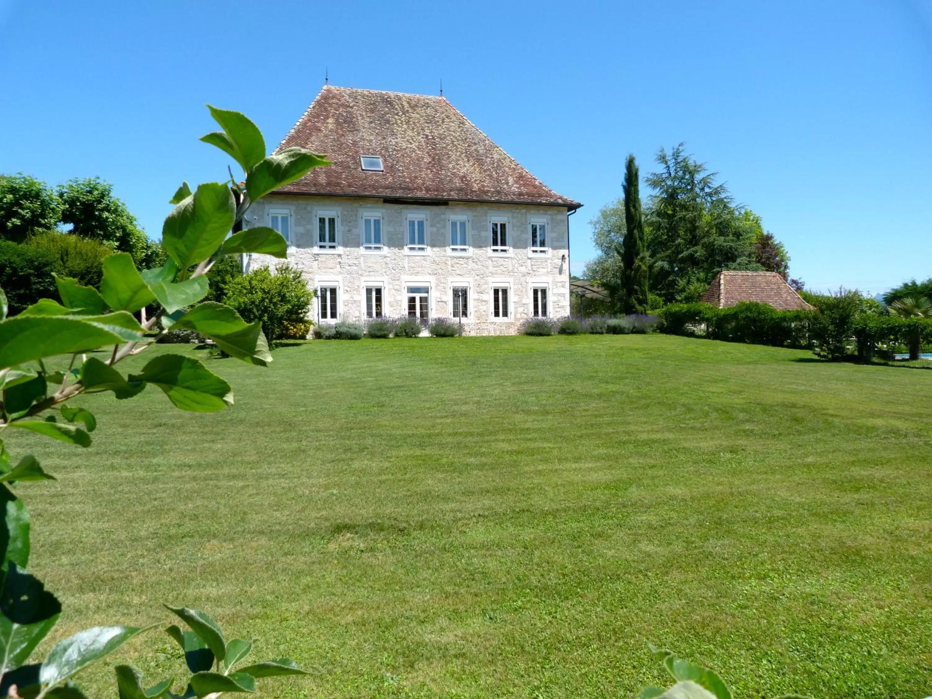 Patio, Garden in Domaine du Manoir