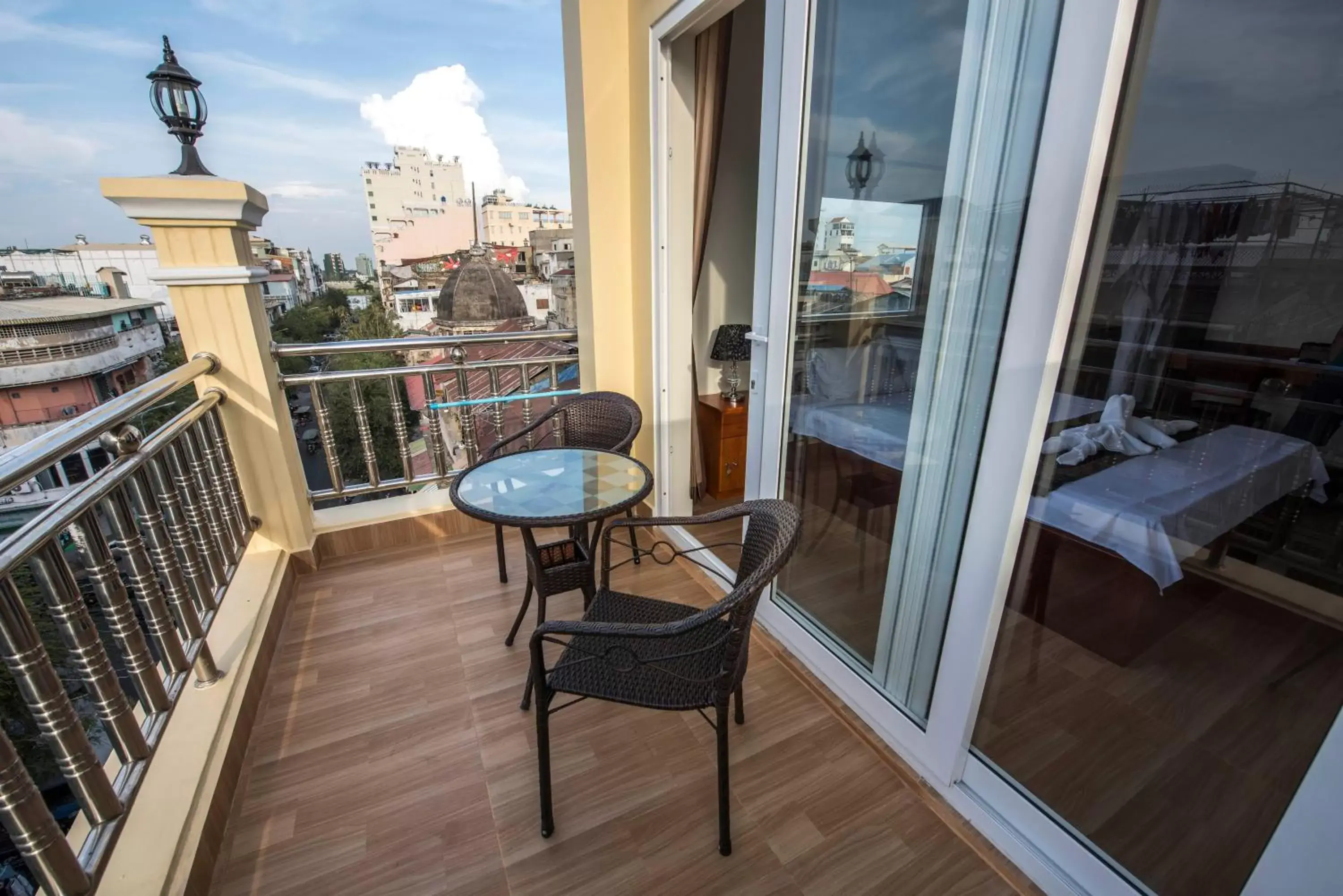 Balcony/Terrace in Phnom Penh Le Vincent Hotel