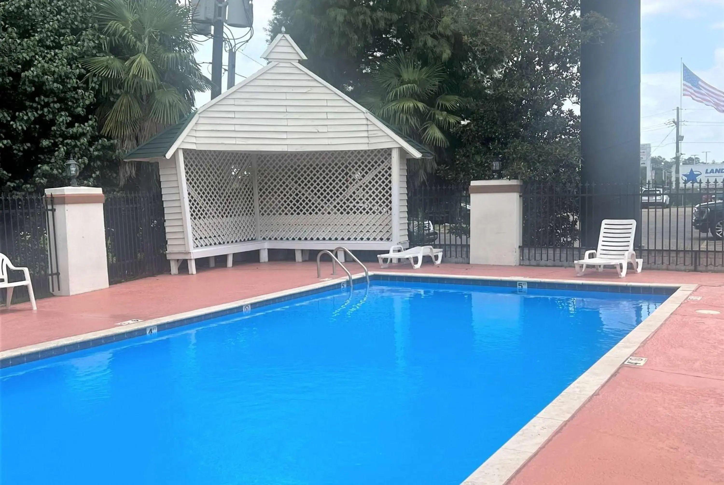 Pool view, Swimming Pool in Days Inn by Wyndham Denham Springs-Baton Rouge East