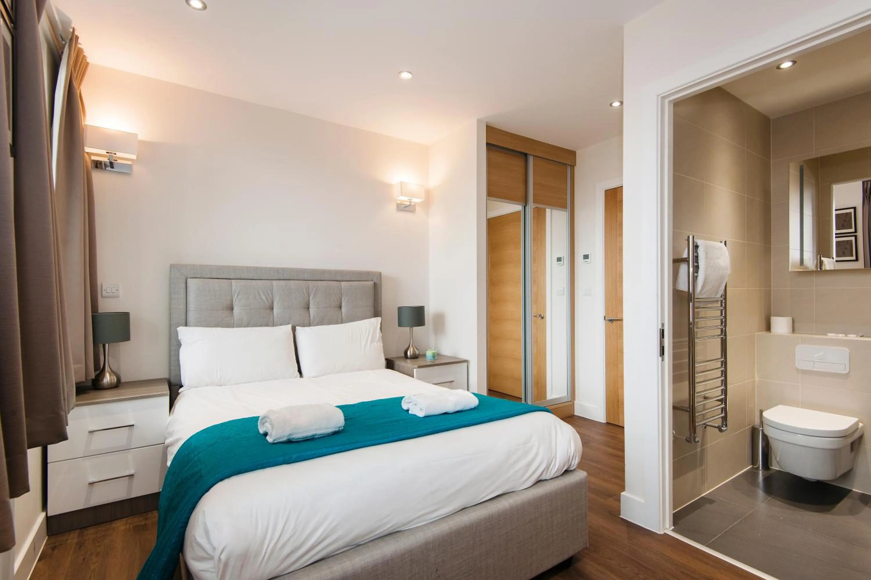 Bed in Twyne House Apartments