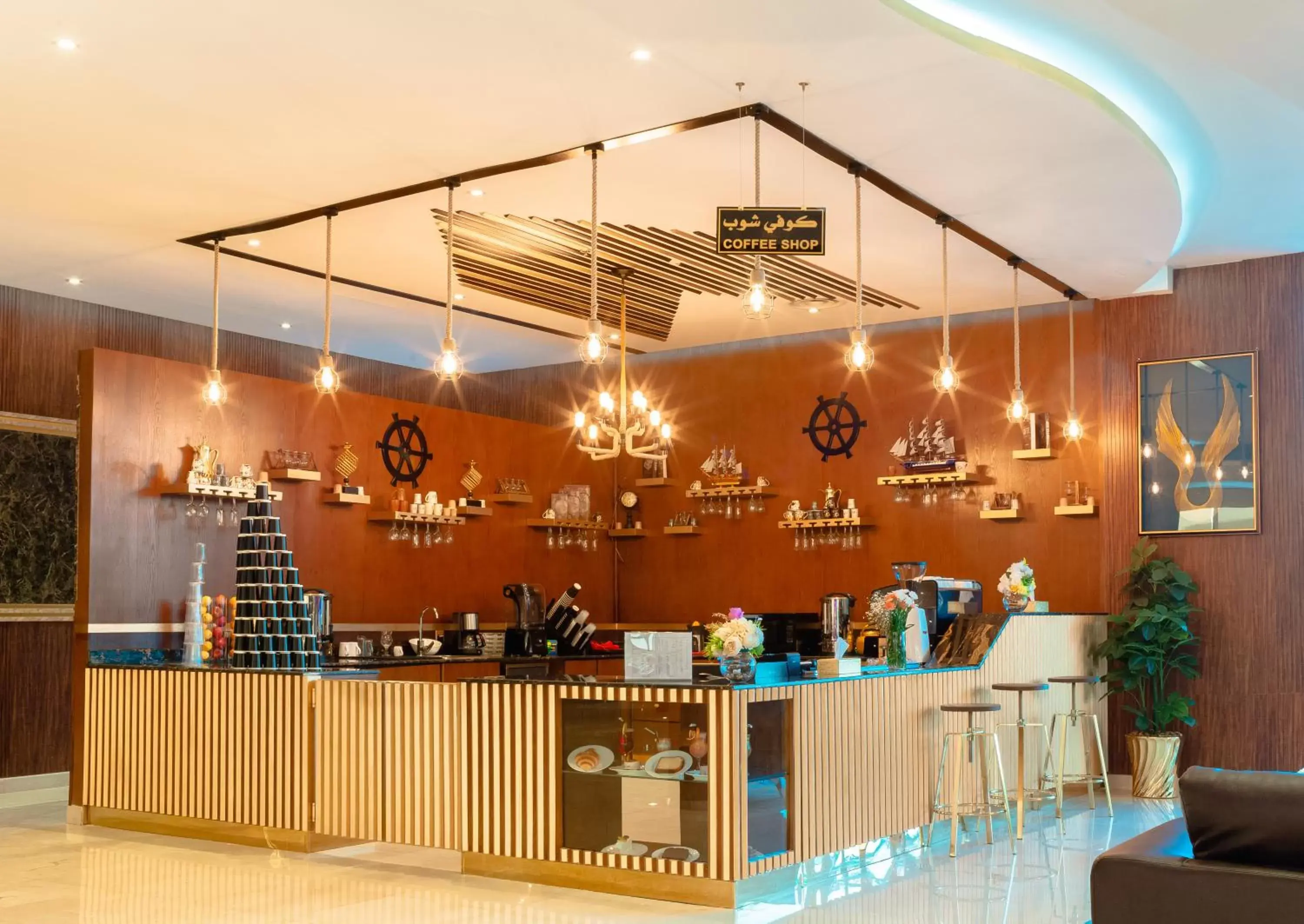 Restaurant/places to eat in Golden Ship Hotel Restaurant/places to eat in Golden Ship Hotel