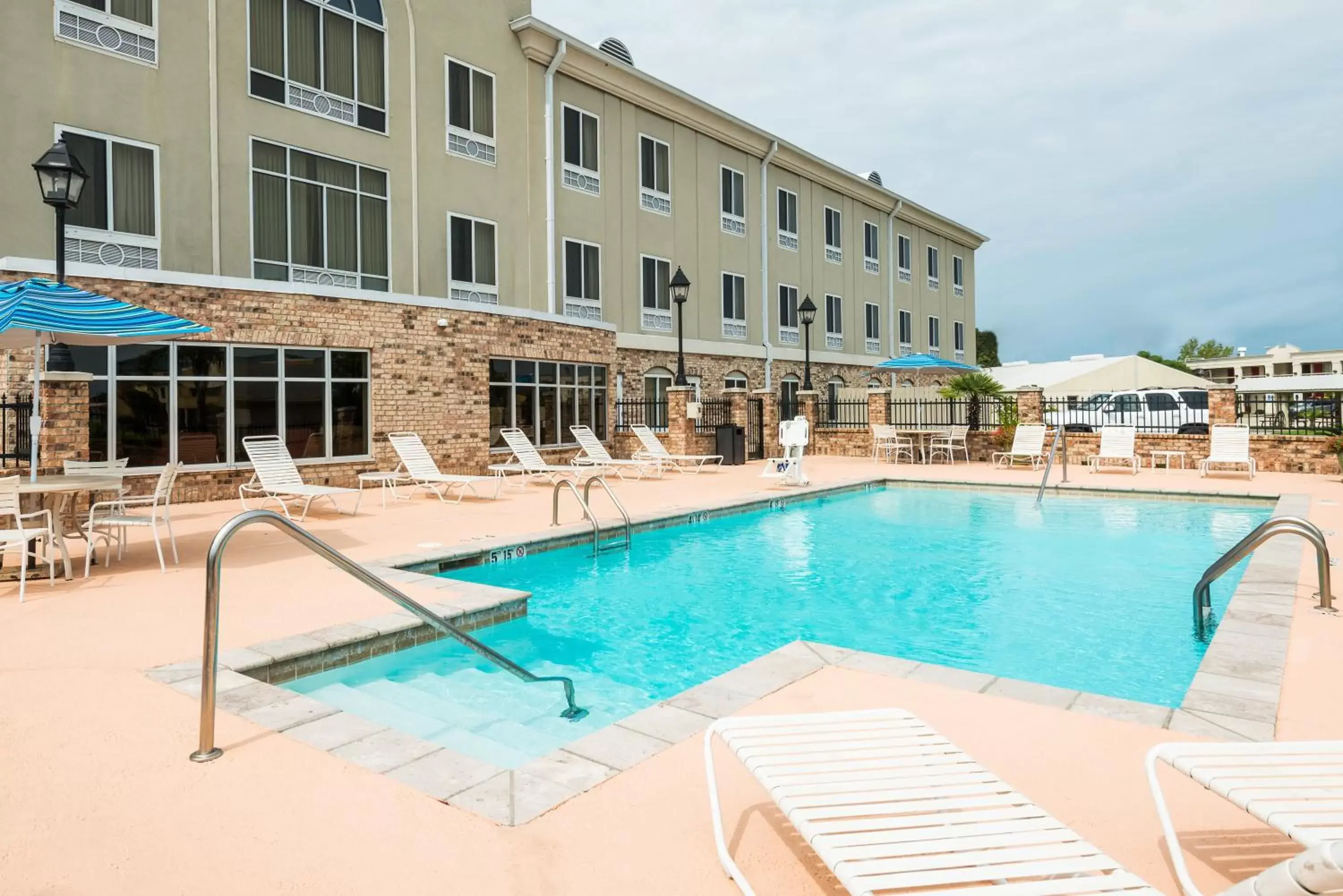 Swimming Pool in Holiday Inn Express Hotel & Suites New Iberia - Avery Island, an IHG Hotel