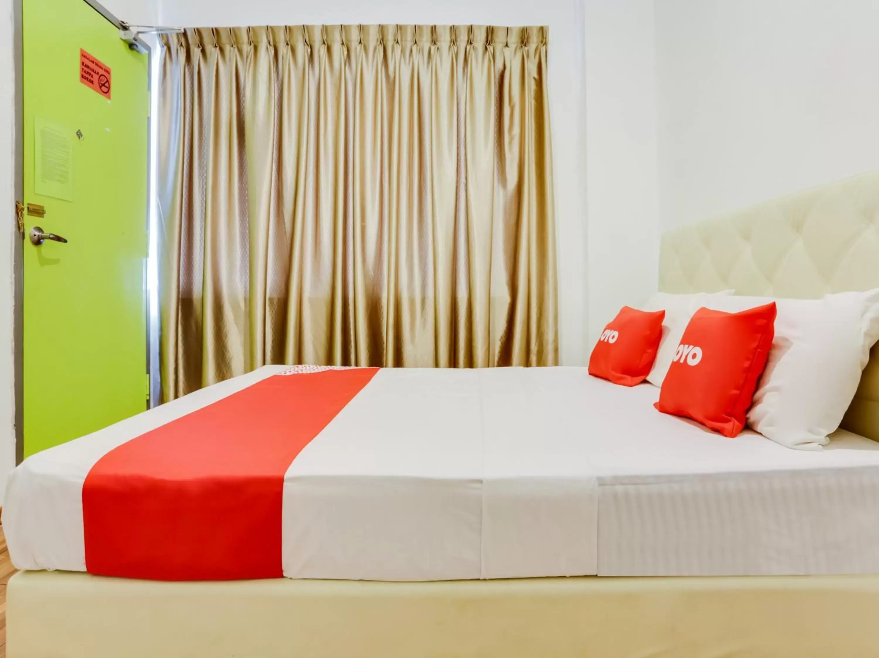 Deluxe Queen Room in OYO 89617 Selesa View Deluxe Queen Room in OYO 89617 Selesa View