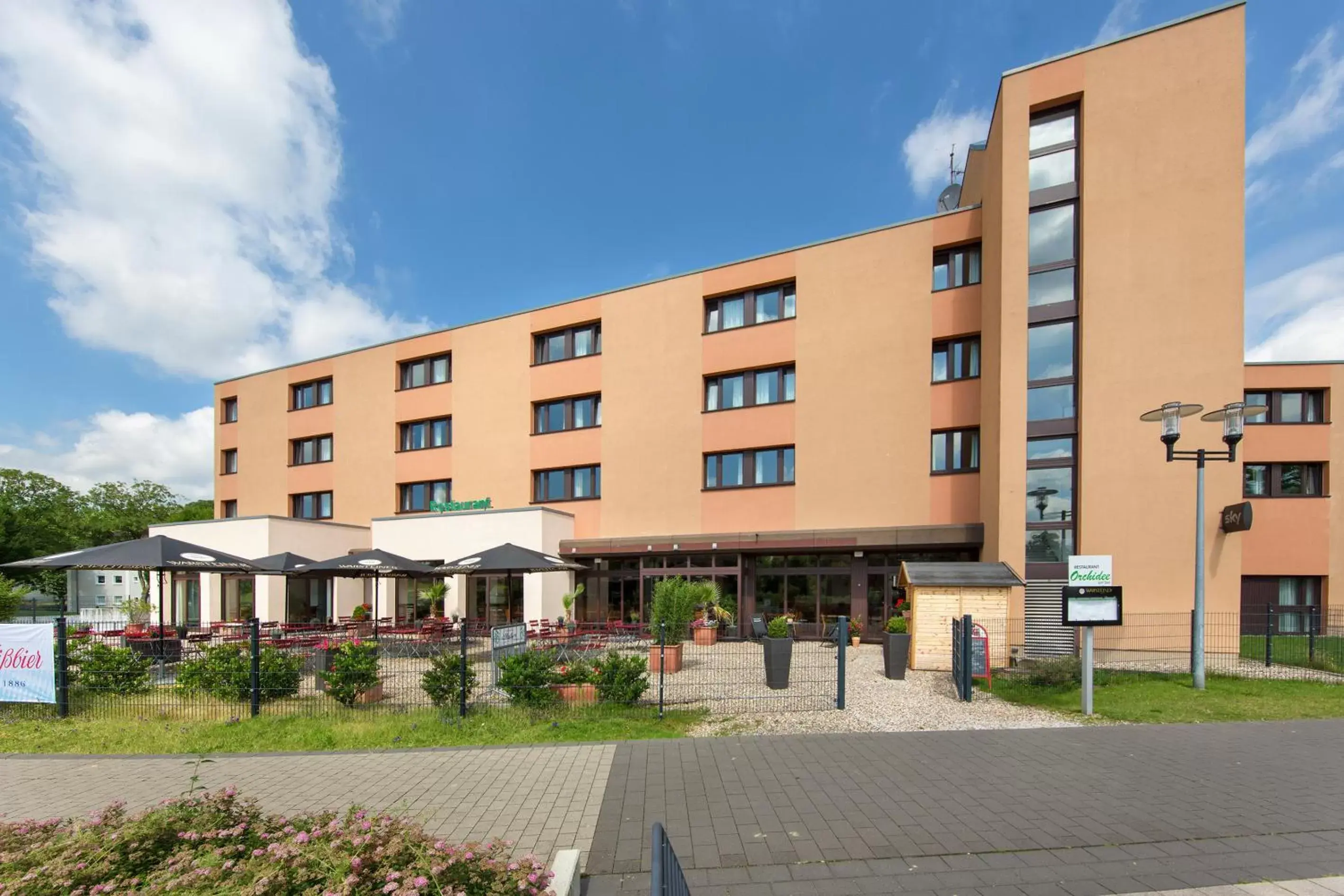 Facade/entrance, Property Building in Montana Parkhotel Marl