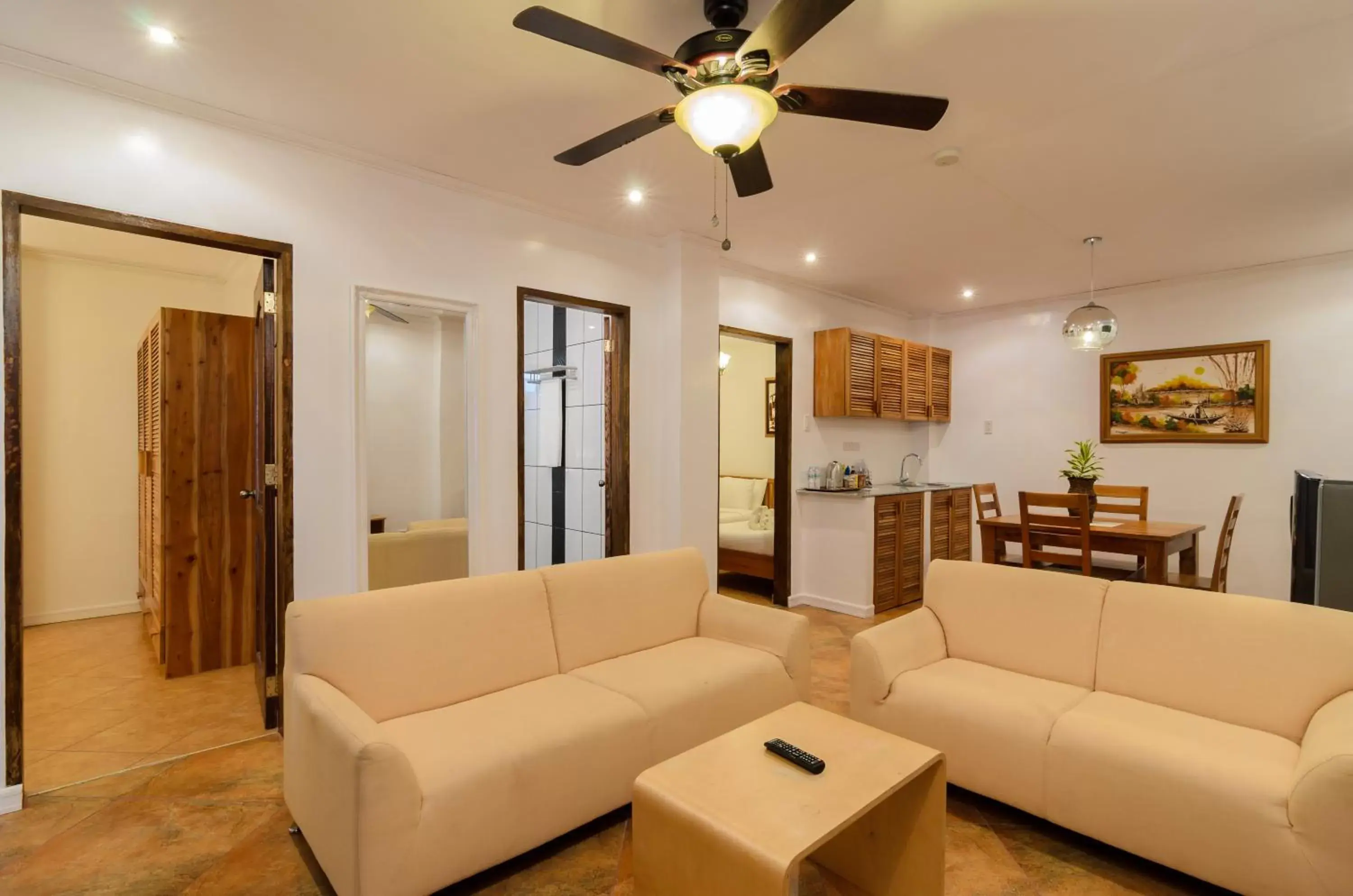 Living room, Seating Area in Bohol Sea Resort