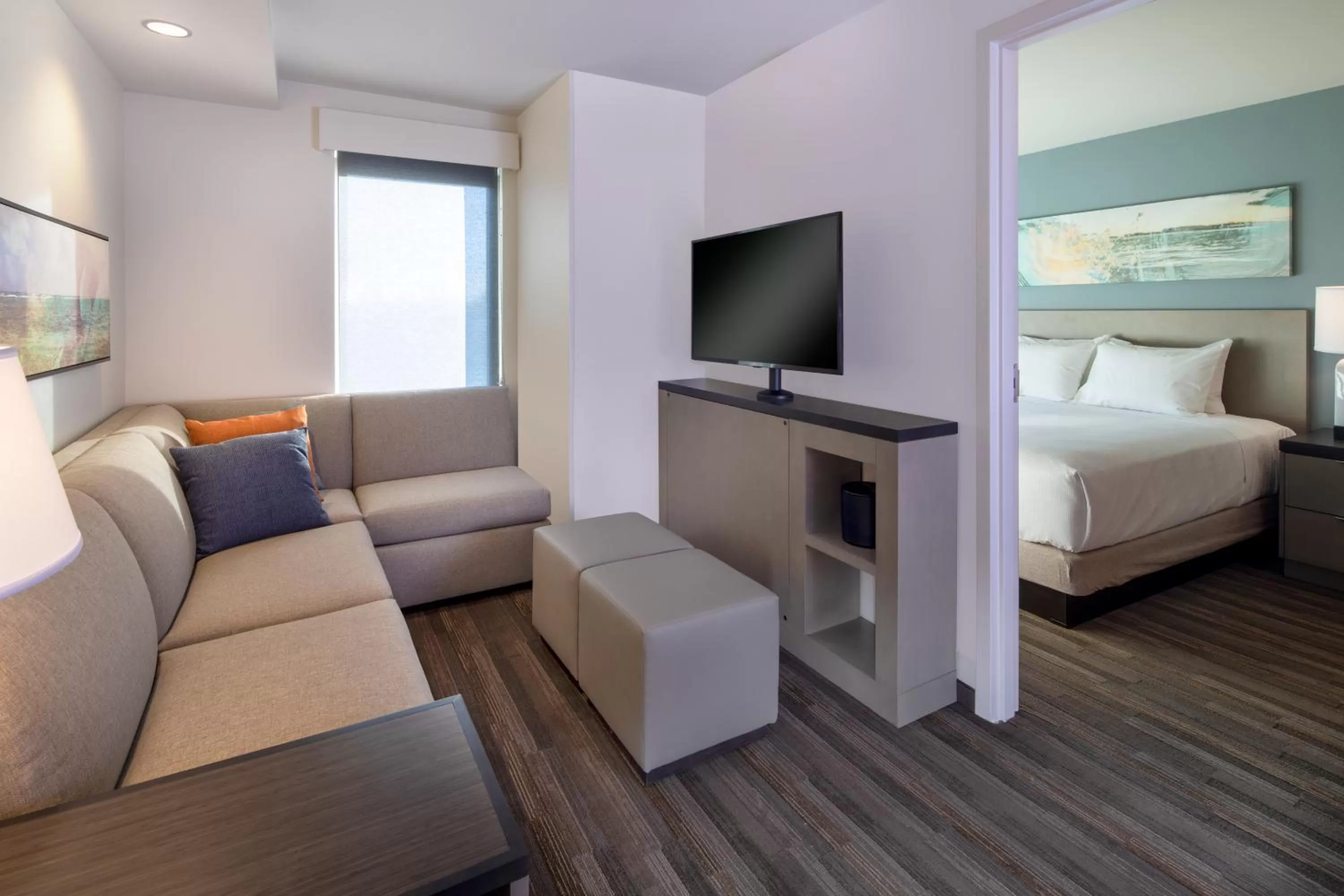 Living room, Bed in Hyatt House Lewes Rehoboth Beach