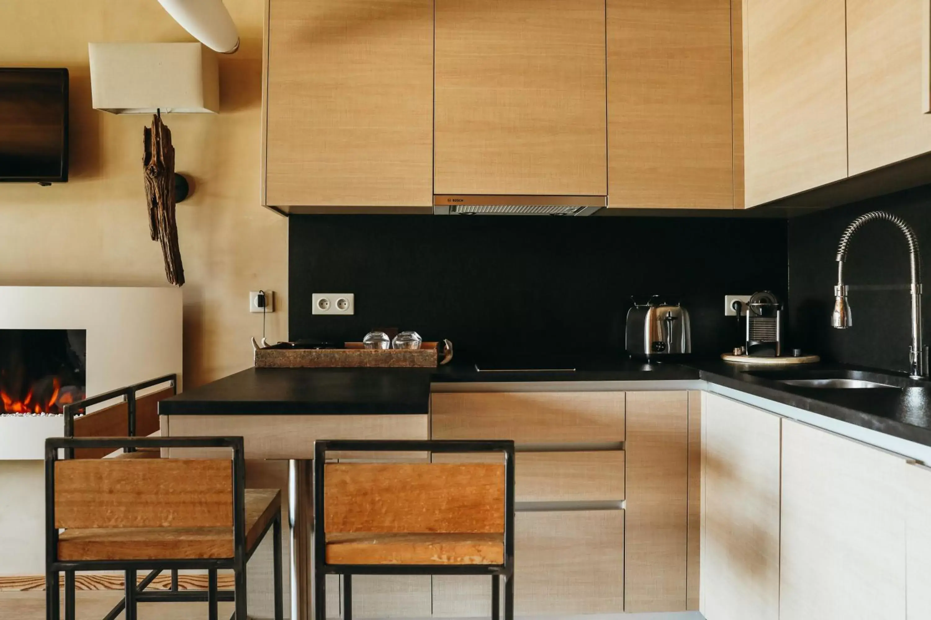 Kitchen or kitchenette, Kitchen/Kitchenette in Les Grands Montets Hotel & Spa