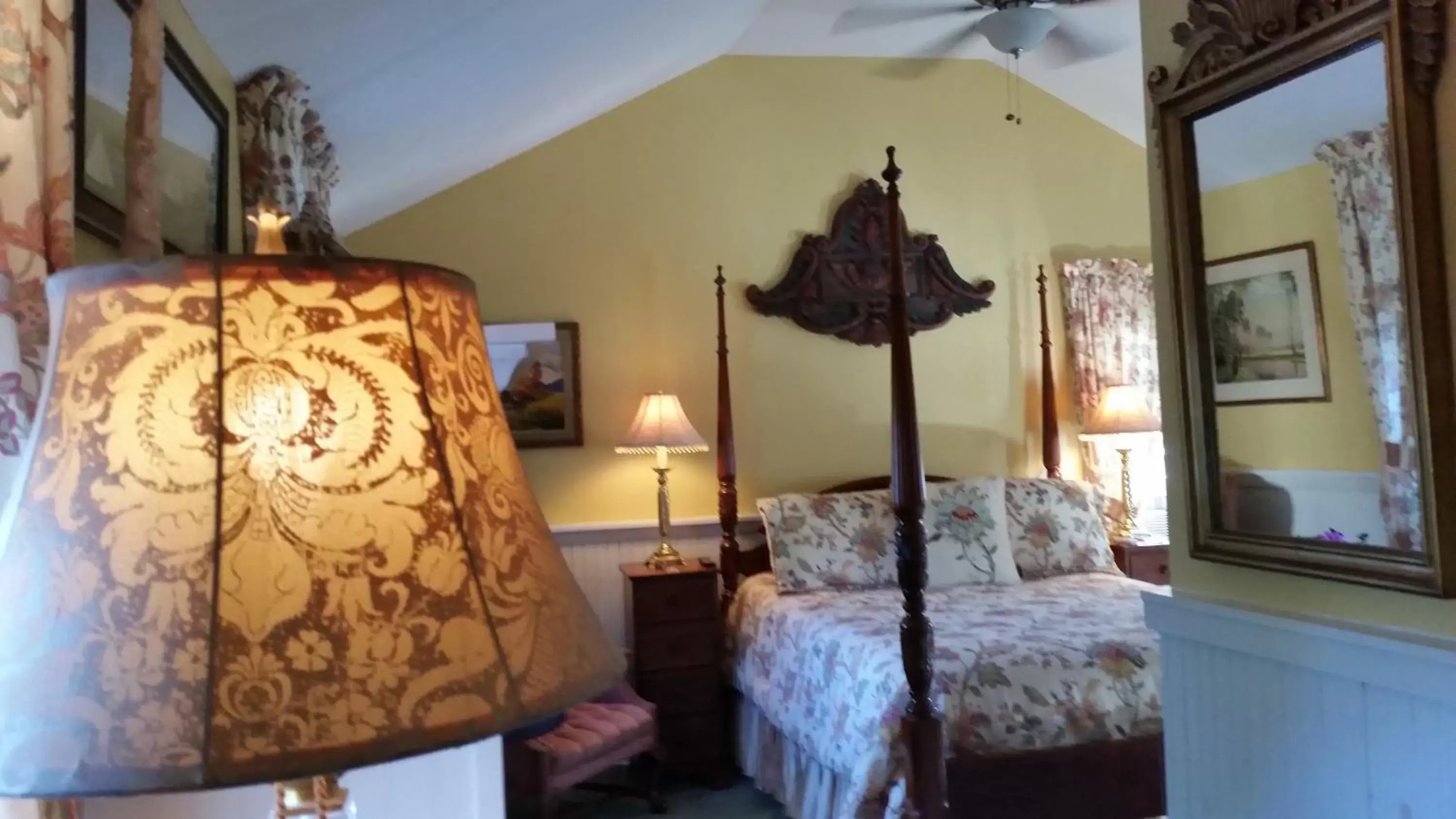 Photo of the whole room in Holiday Guest House Bed & Breakfast