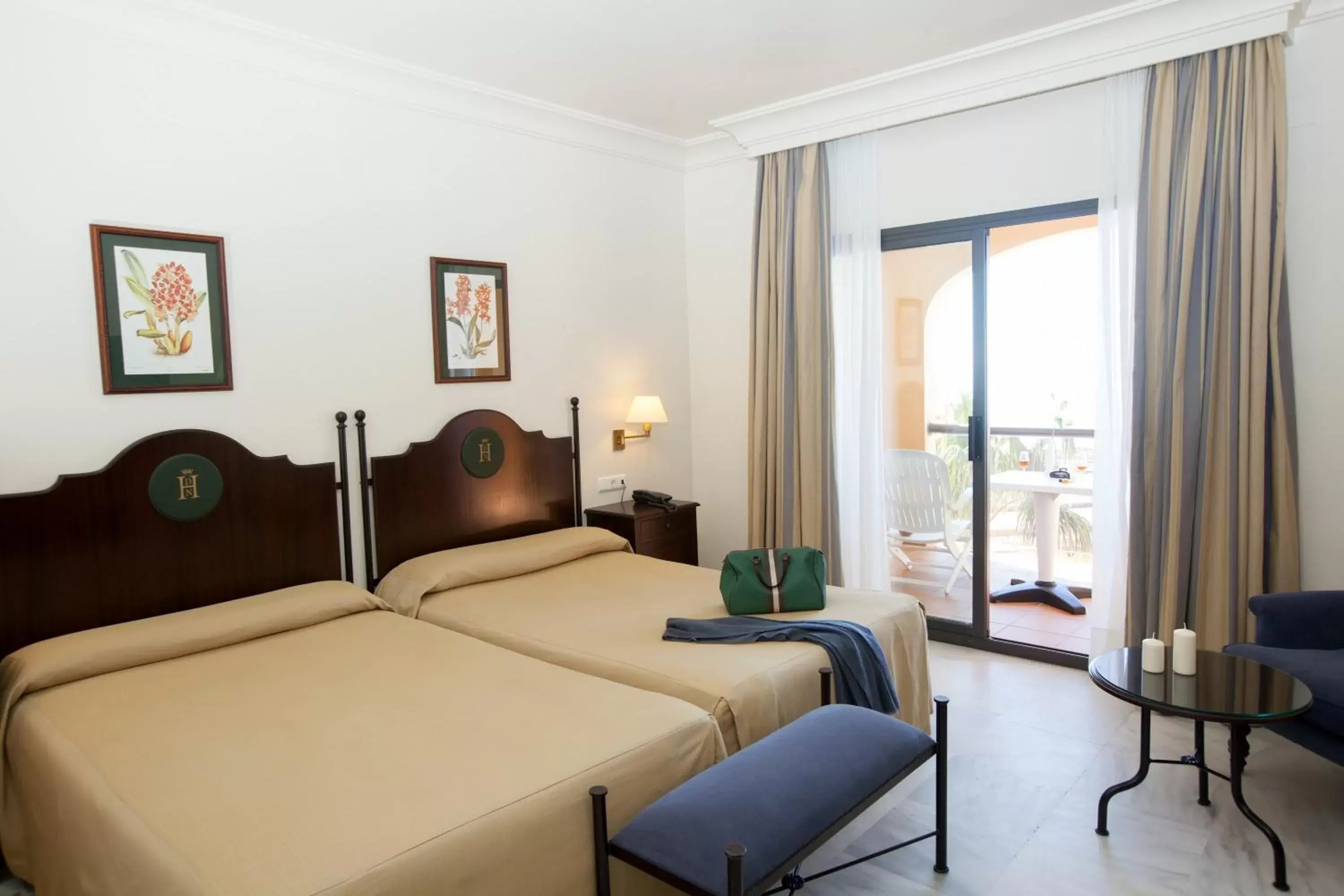 Photo of the whole room, Bed in Hotel Duque de Najera