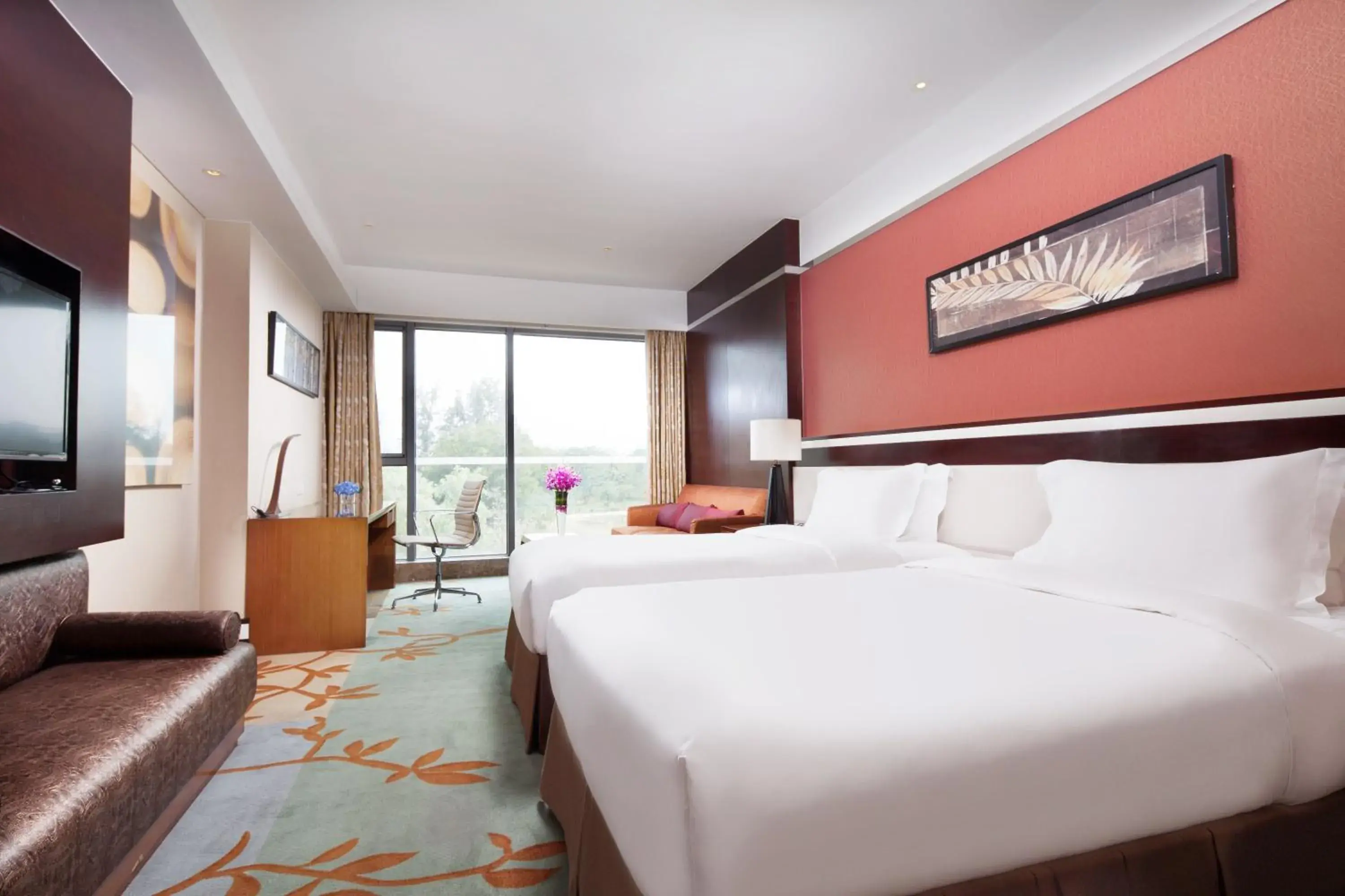 Photo of the whole room in Holiday Inn Beijing Shijingshan Parkview, an IHG Hotel