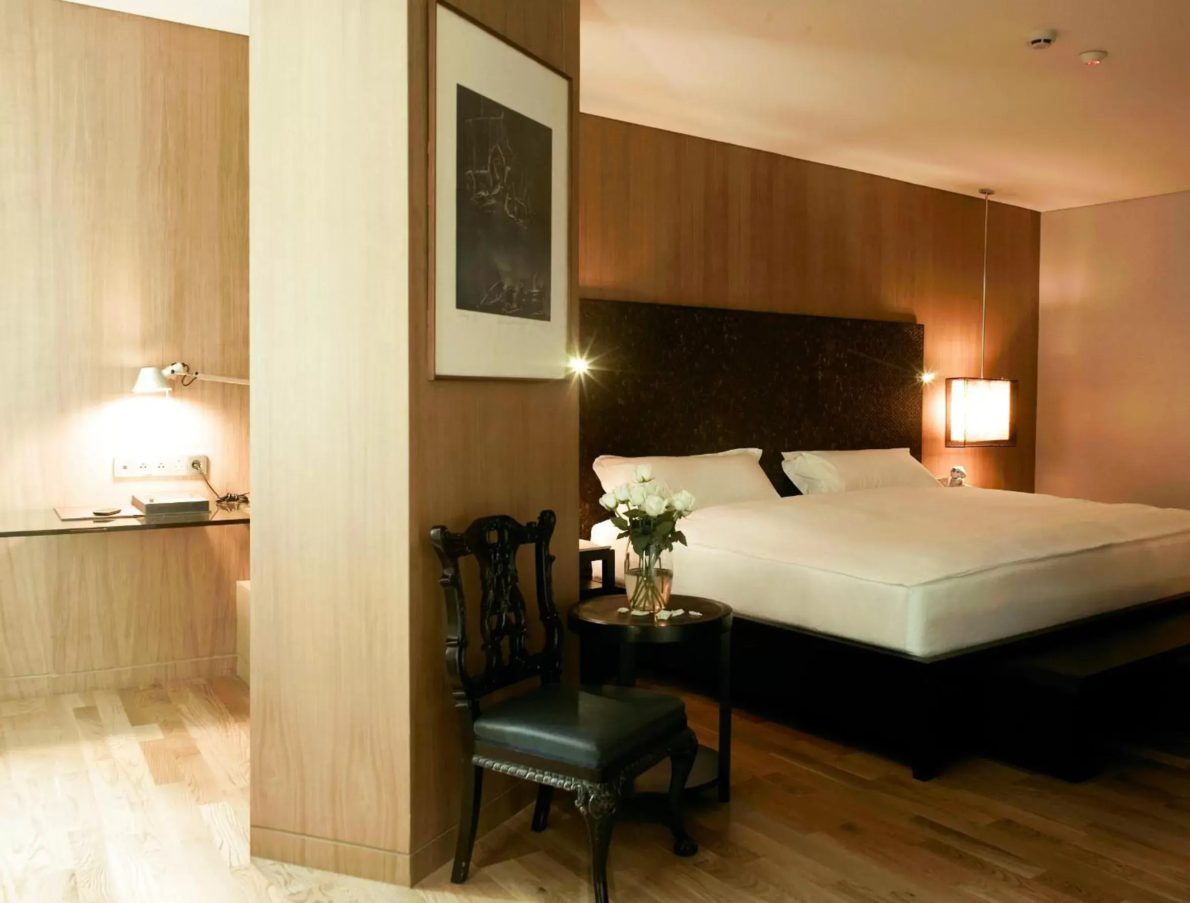 Bed in Maduzi Hotel, Bangkok - Asoke