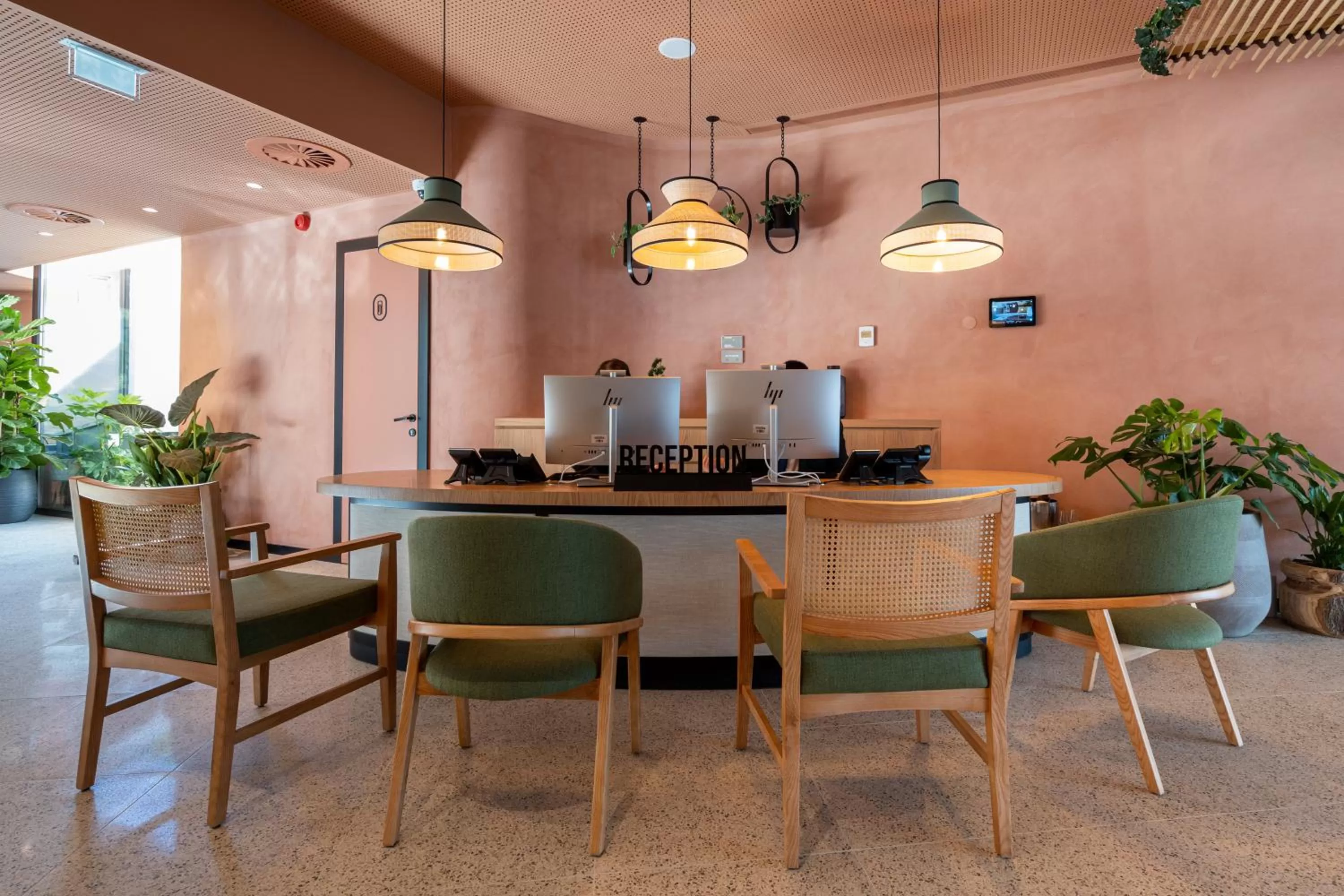 Lobby or reception in The Editory Garden Porto Hotel