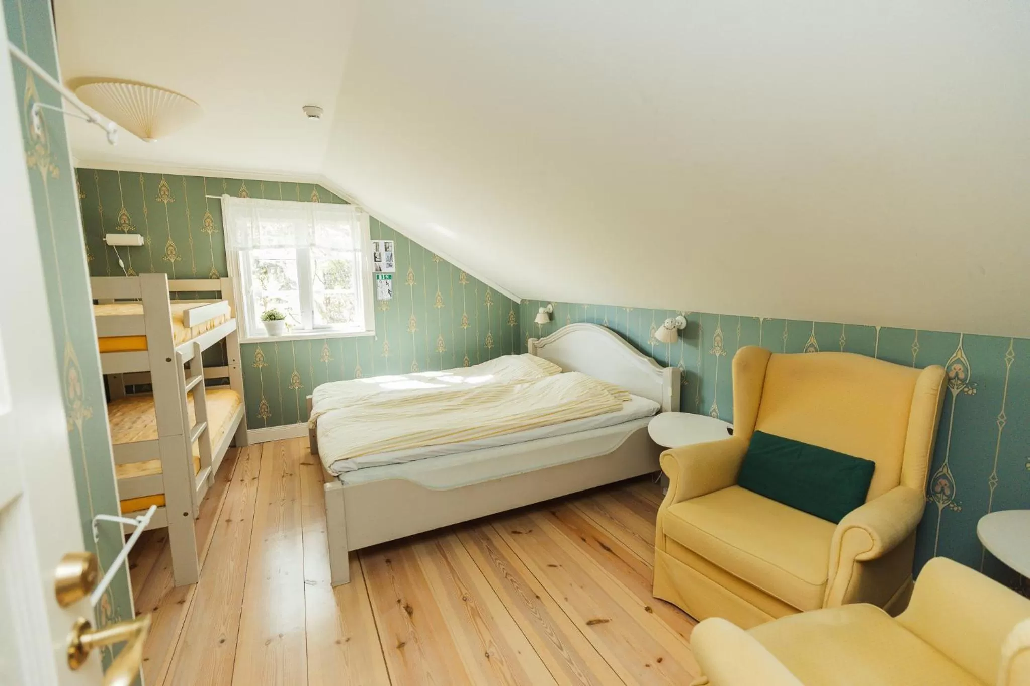 Property building, Bed in Bäcks Bed & Breakfast