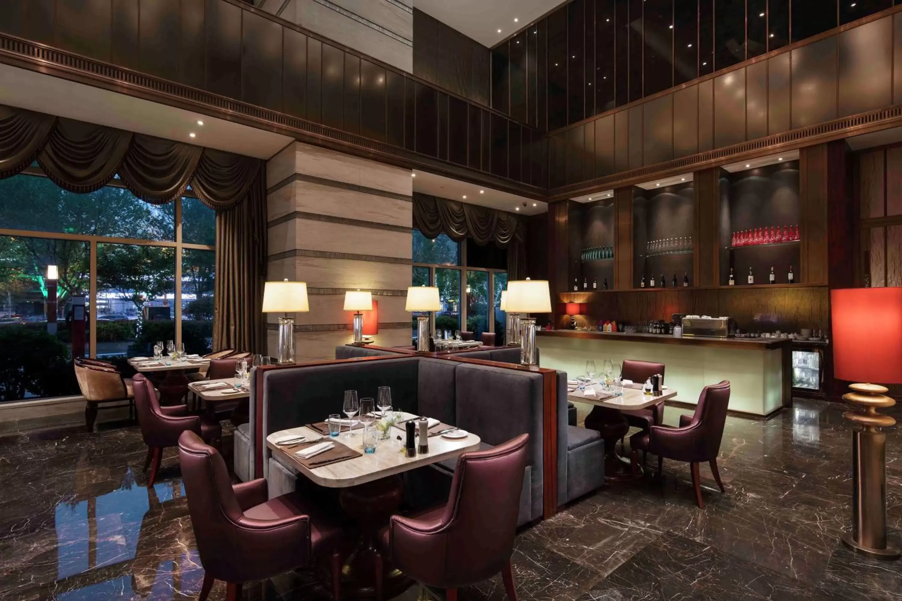 Restaurant/places to eat in Hilton Zhengzhou Restaurant/places to eat in Hilton Zhengzhou