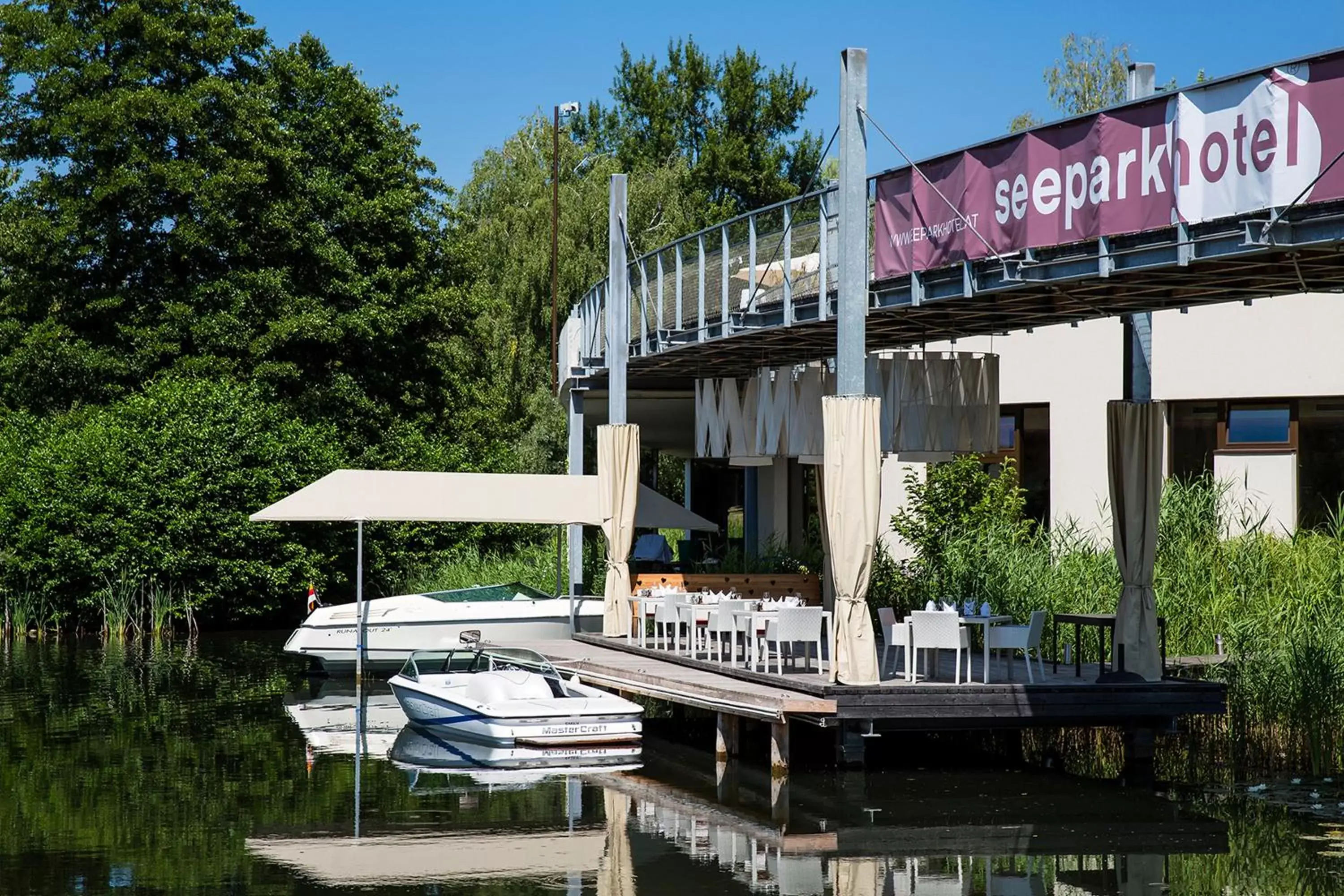 Facade/entrance, Property Building in Seepark Wörthersee Resort