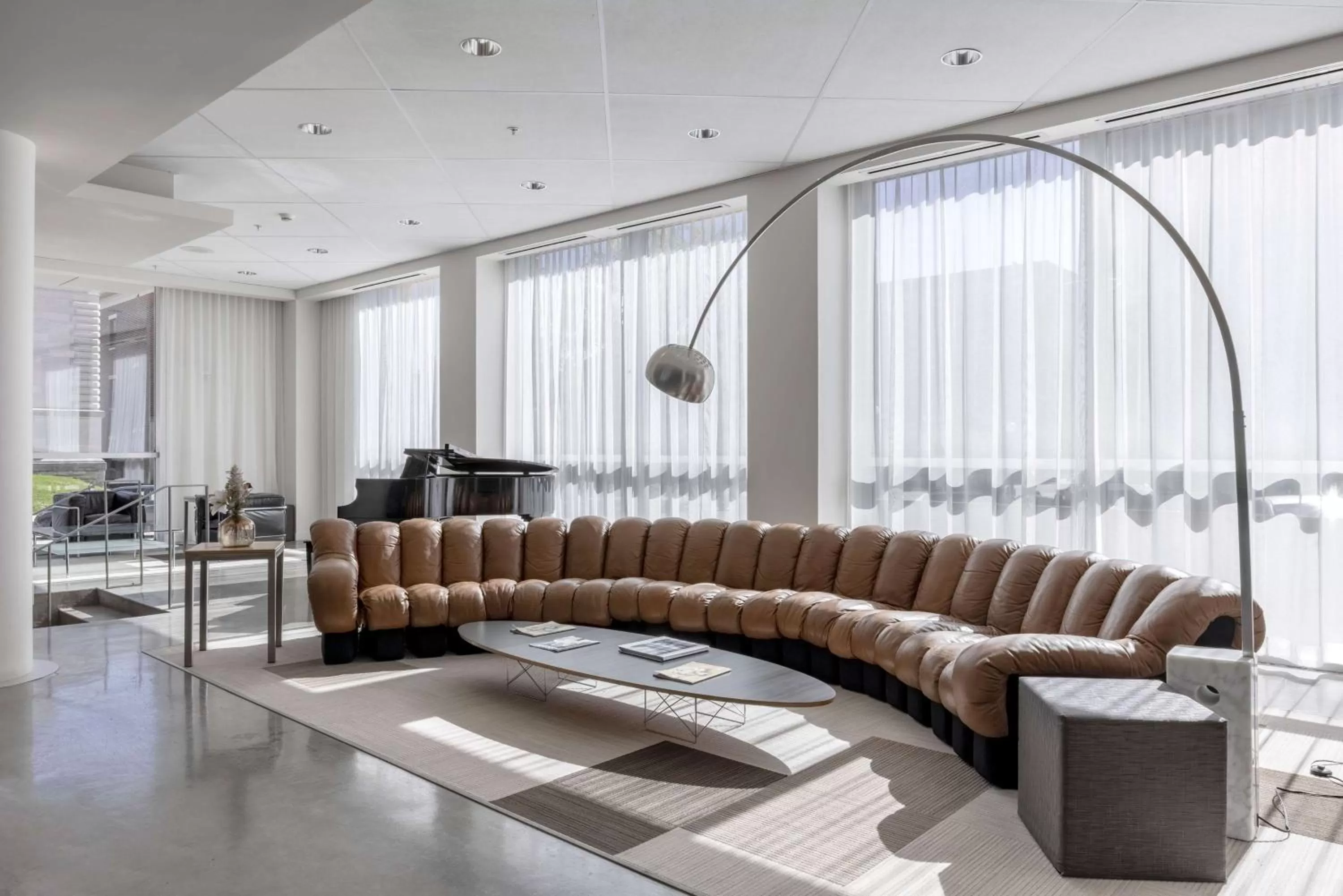 Lobby or reception in Hotelvetro Iowa City, Tapestry Collection By Hilton