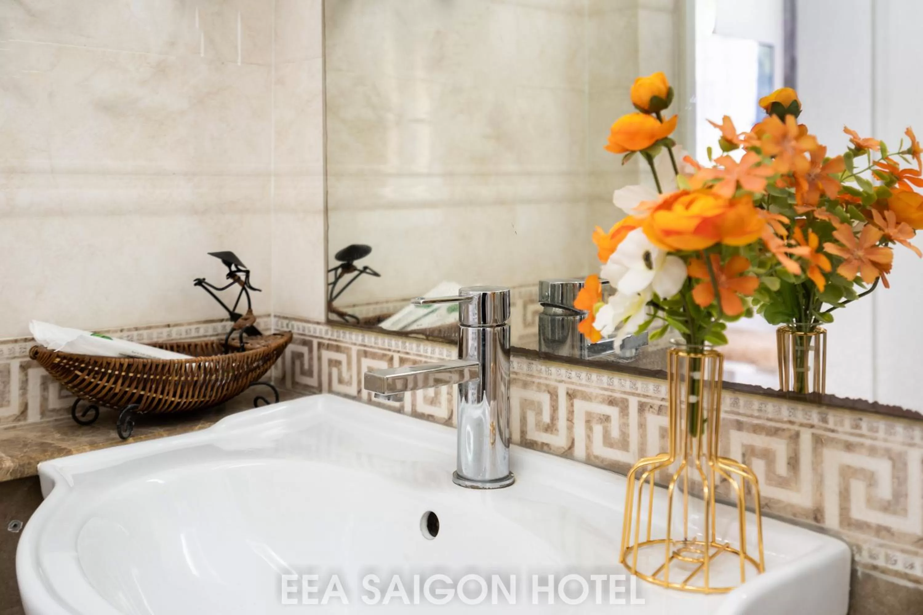 EEA Central Saigon Hotel