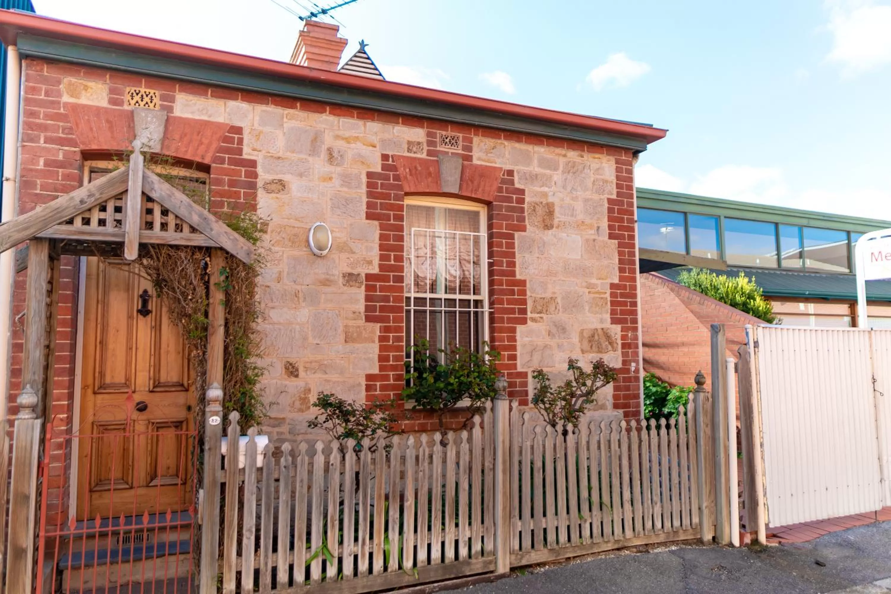 Property building in North Adelaide Heritage Cottages & Apartments