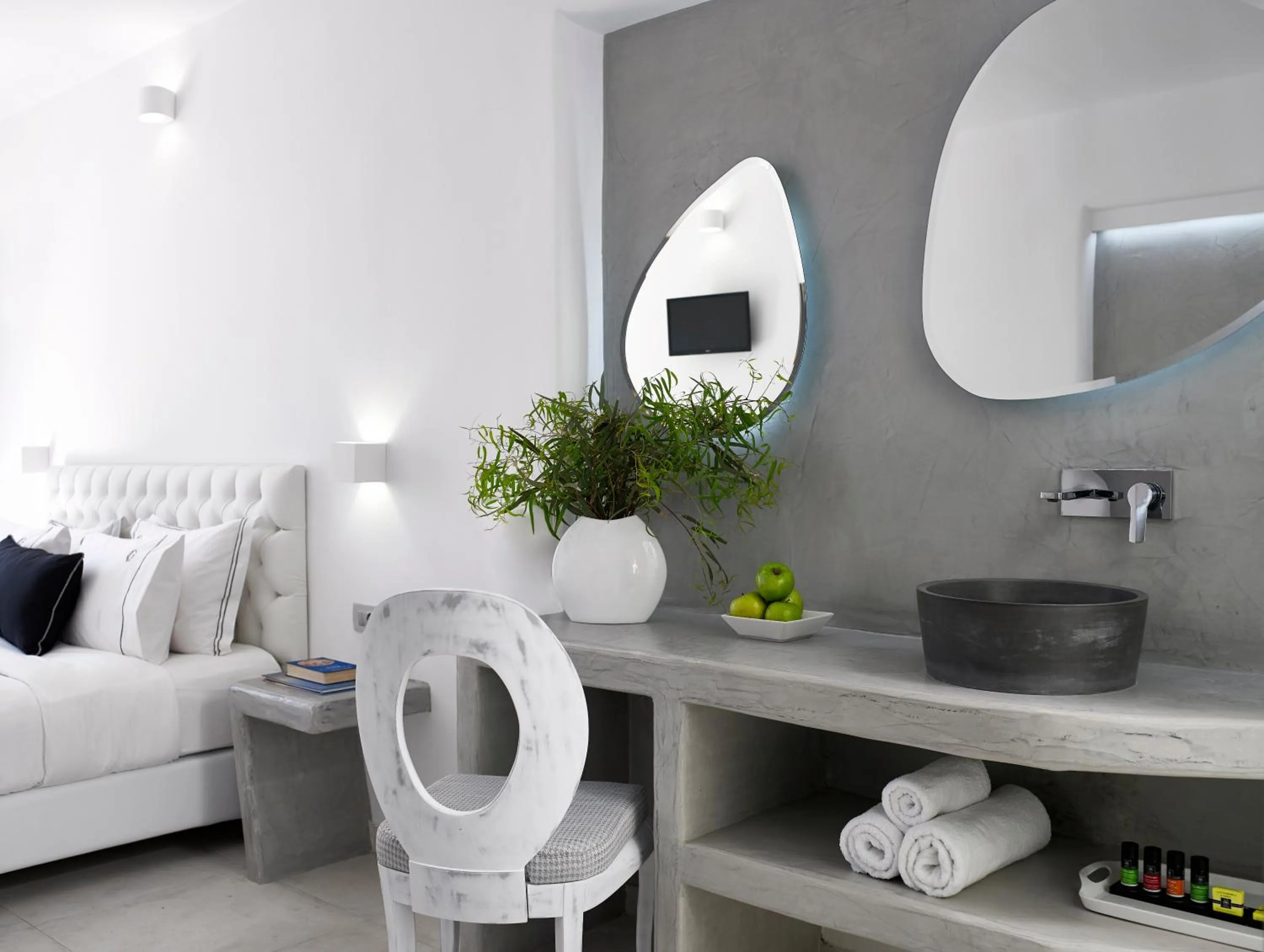 Bathroom in Kalisti Hotel & Suites