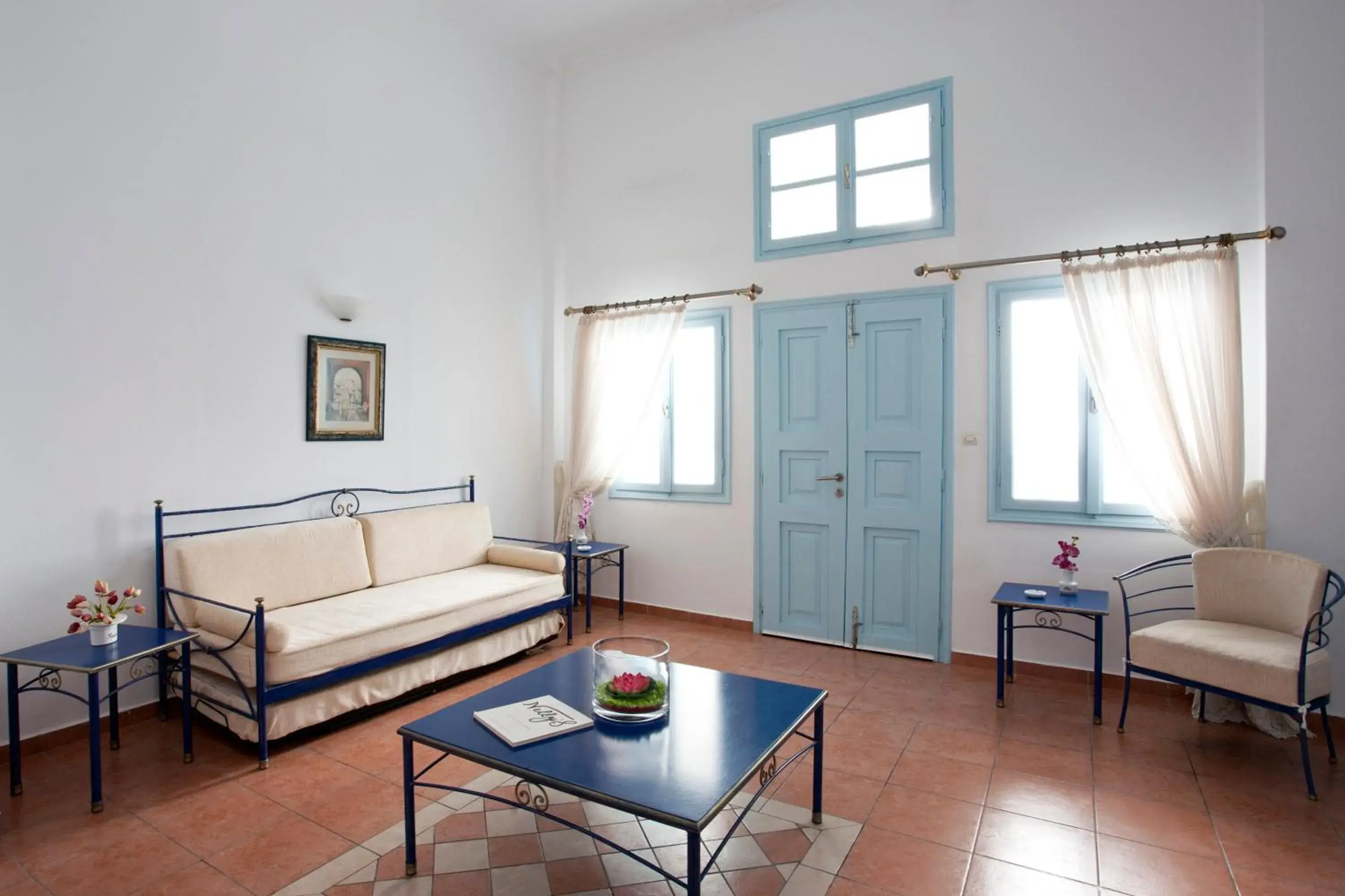 Living room, Seating Area in Kastro Suites