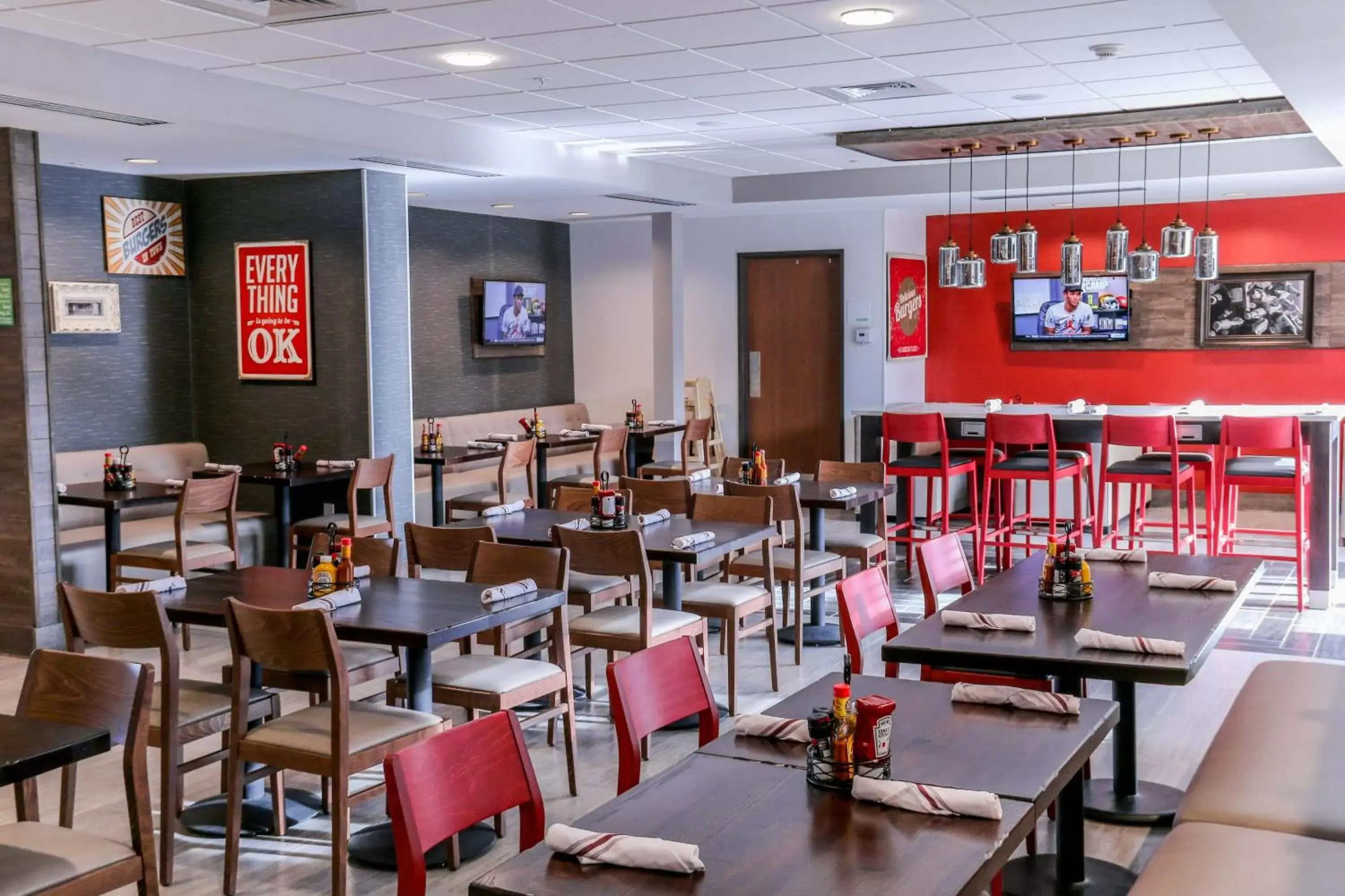 Restaurant/Places to Eat in Holiday Inn Hotel & Suites Denver Tech Center-Centennial, an IHG Hotel