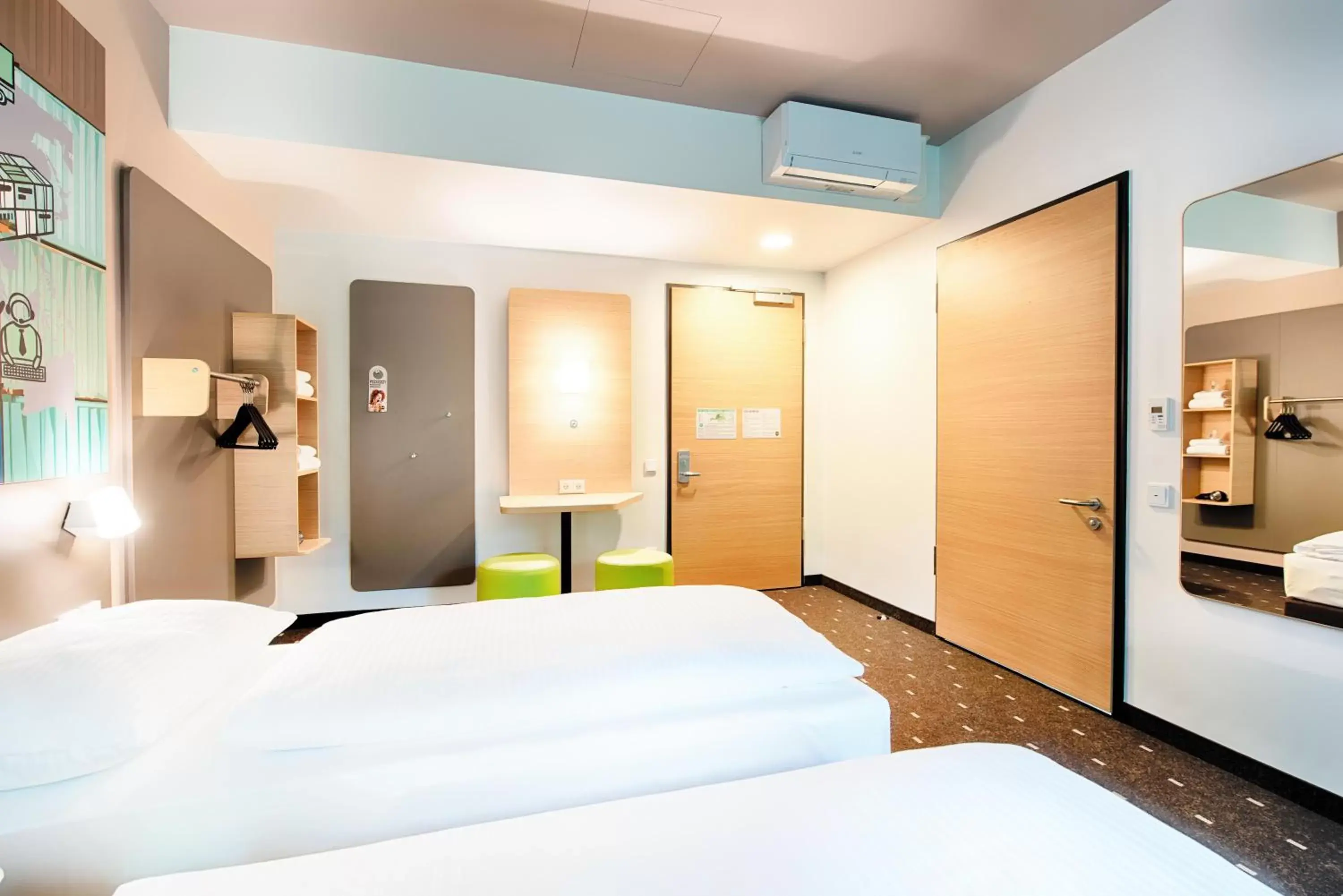 Photo of the whole room, Bed in B&B Hotel Stuttgart-Neckarhafen