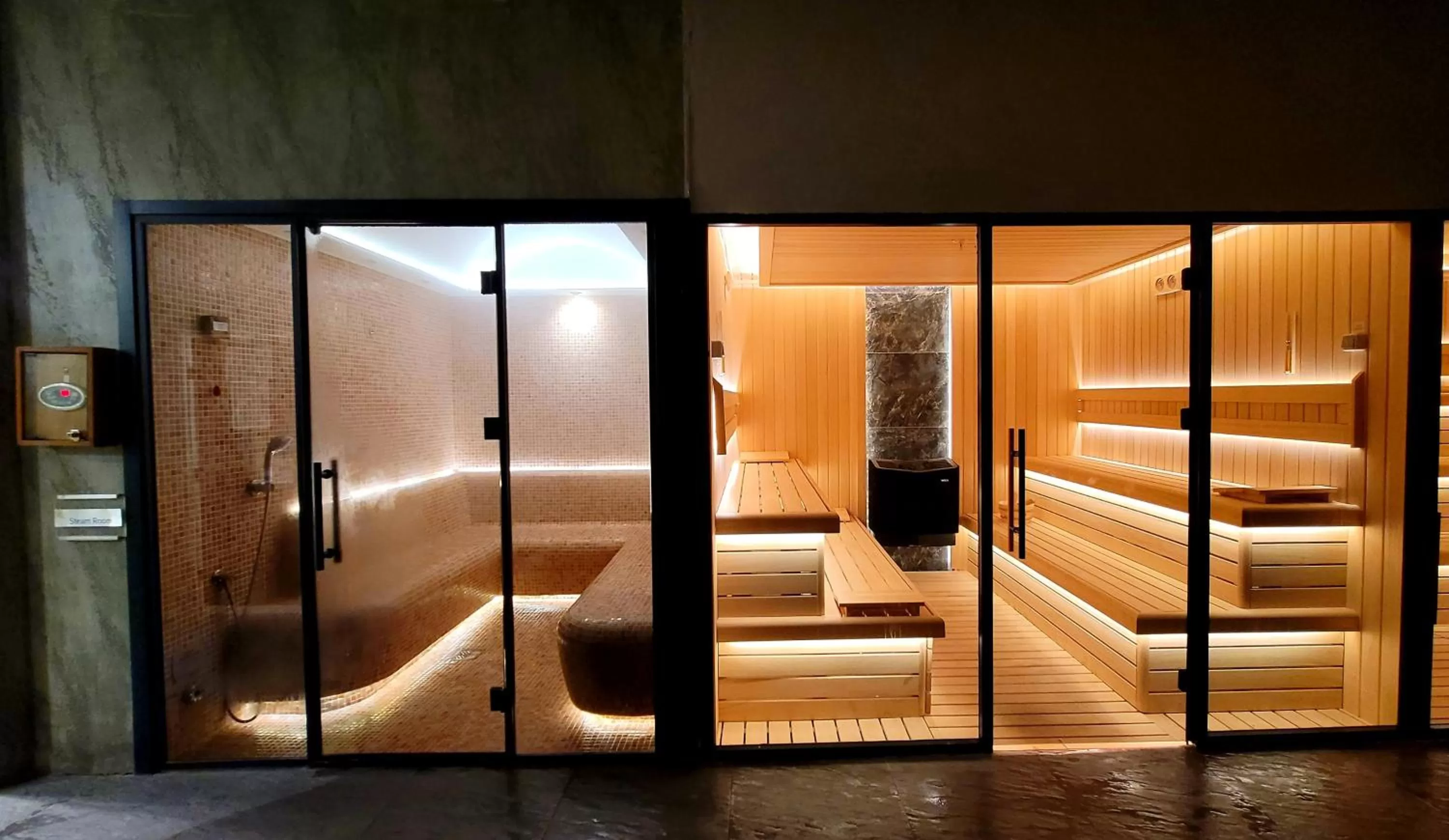 Sauna in Wyndham Grand Izmir Ozdilek Thermal & Spa