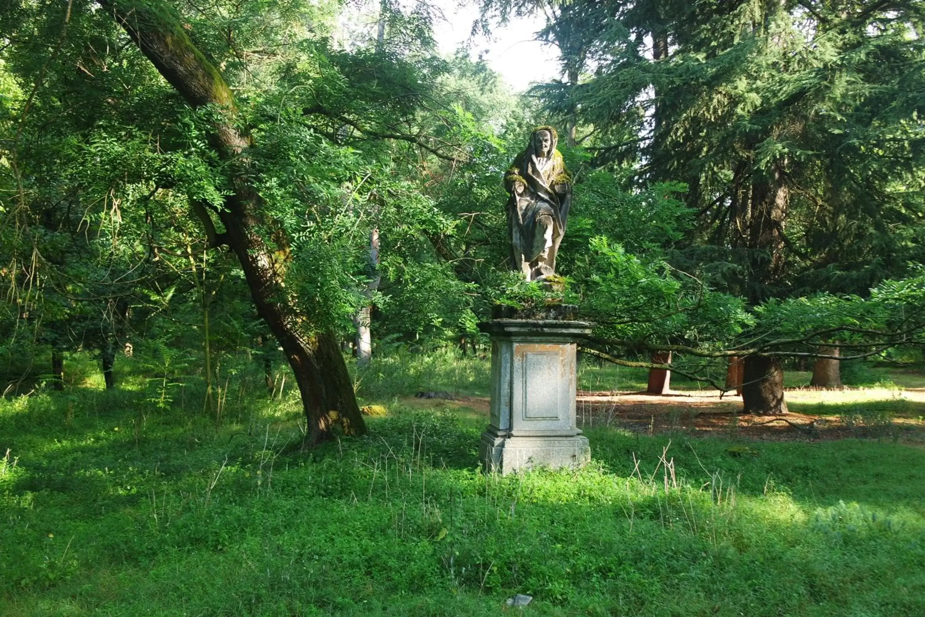 Garden in Country Hotel Castelbarco