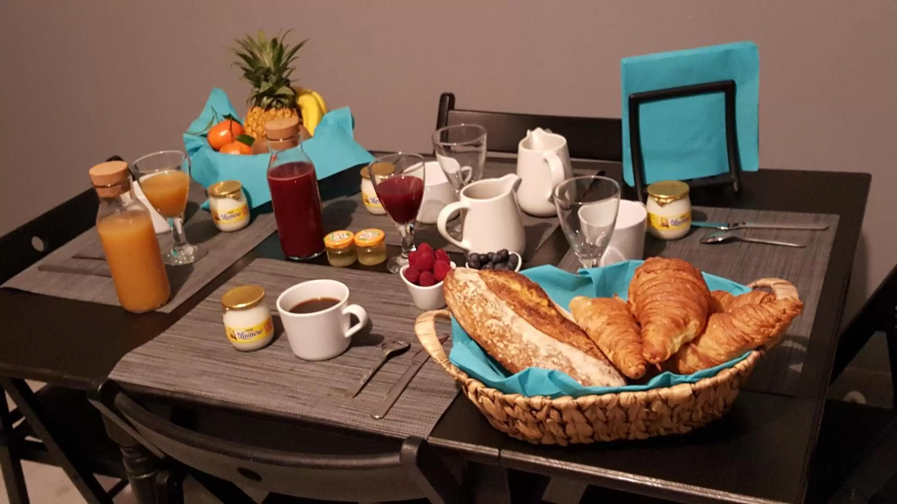 Continental breakfast, Breakfast in La Villa Provençale