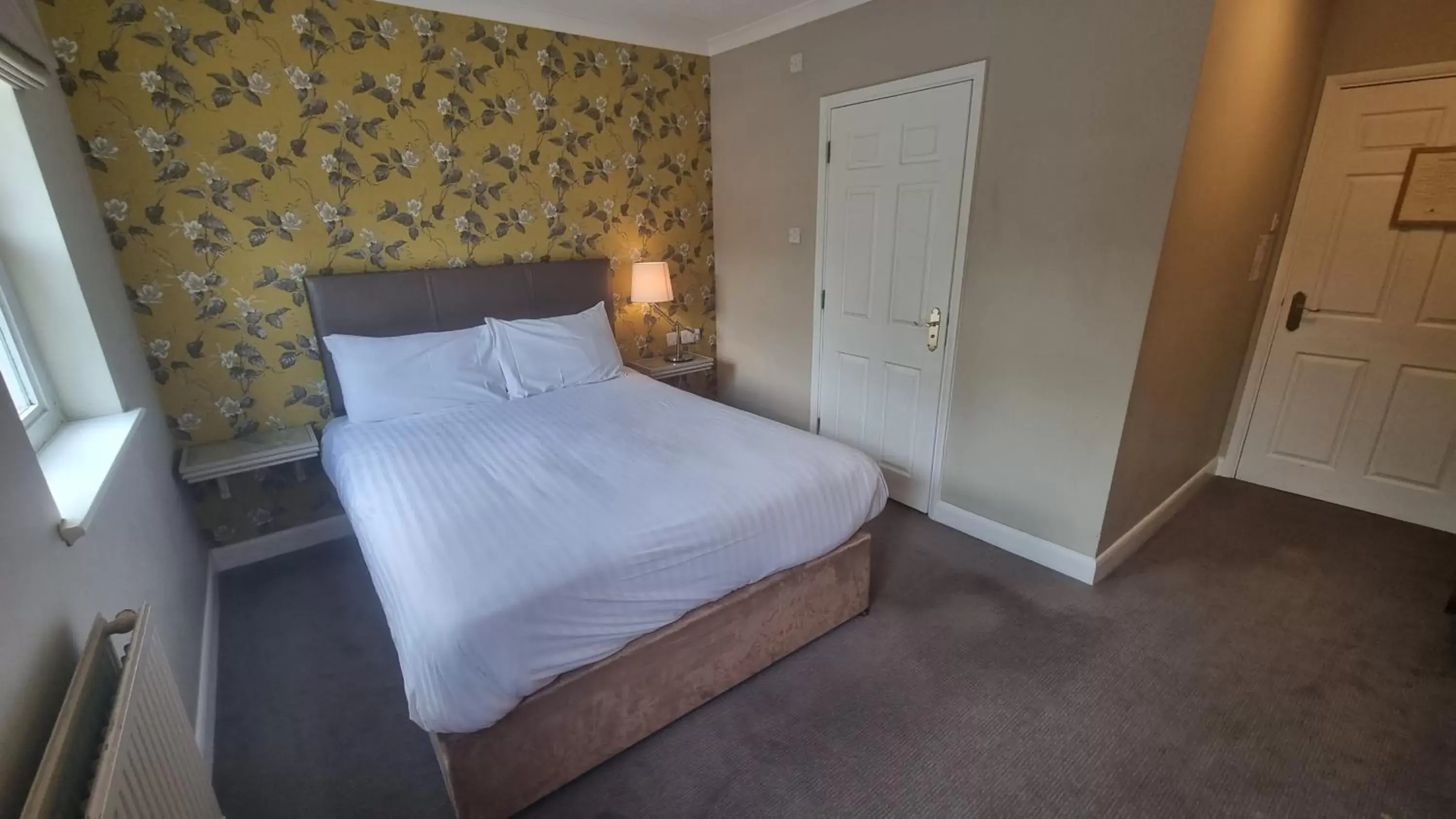 Double Room with Courtyard View in Makeney Hall Hotel