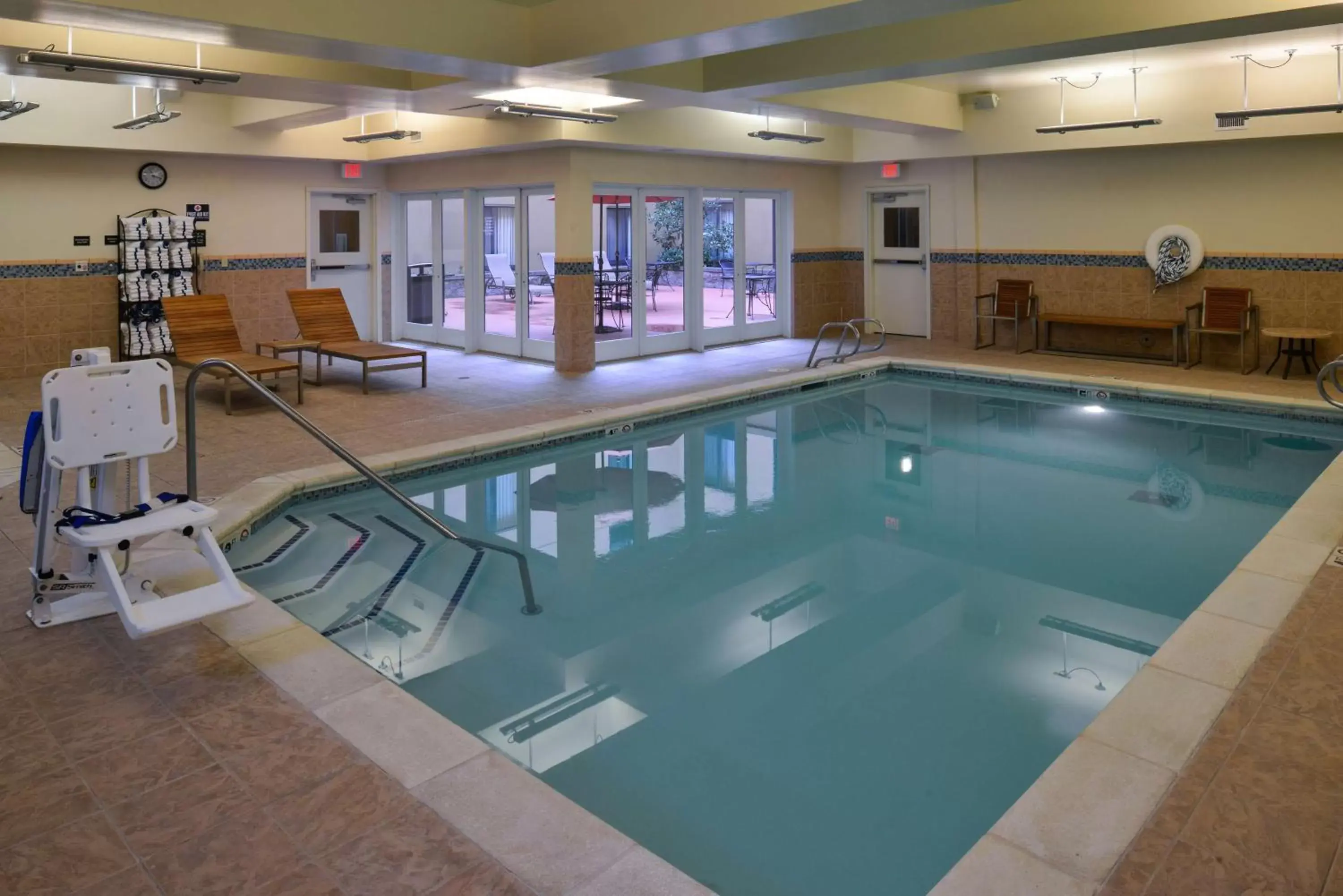 Pool view, Swimming Pool in Hampton Inn & Suites Tacoma
