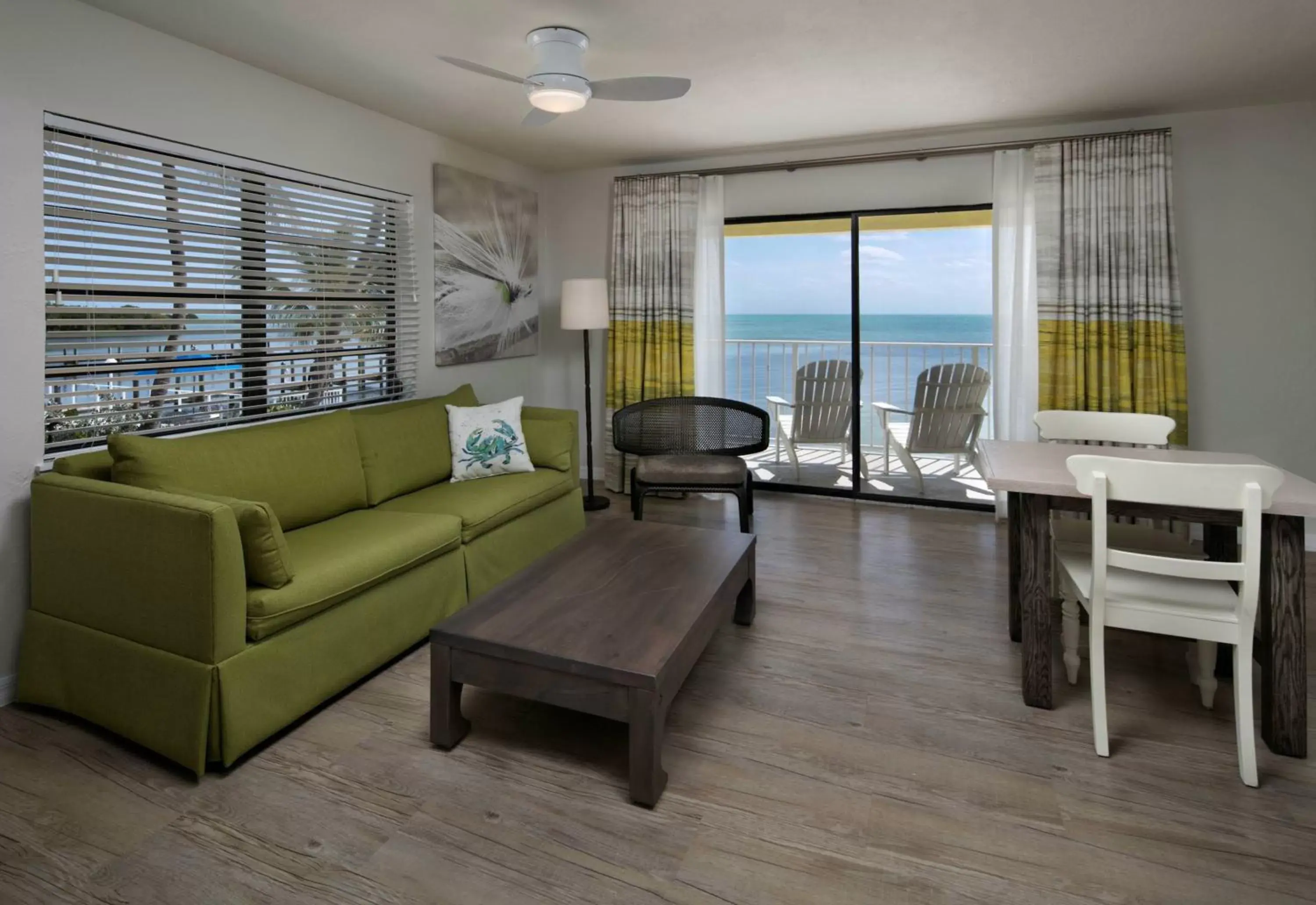 Living room, Seating Area in La Siesta Resort & Villas