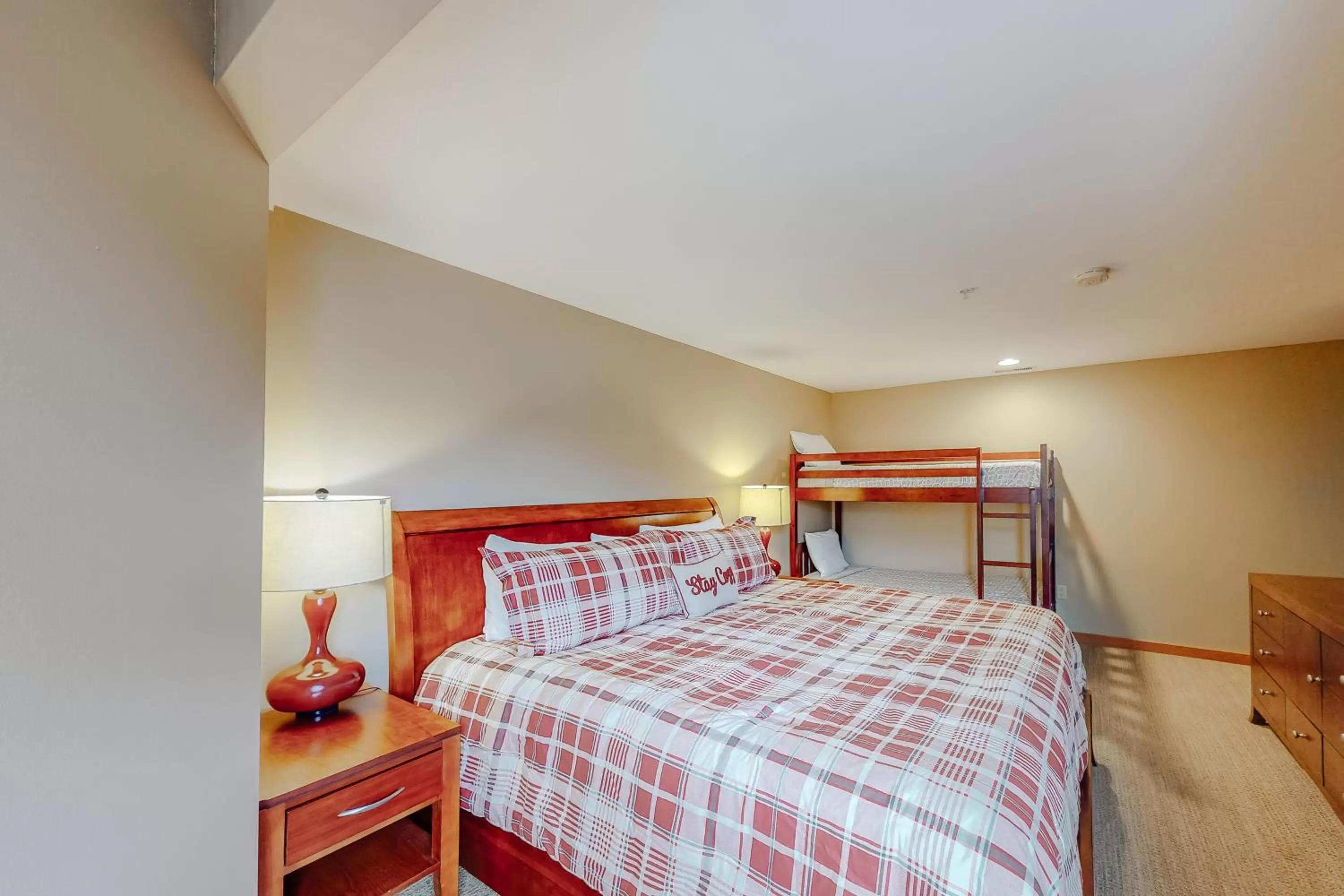 Bed in Driftin' Cabanas