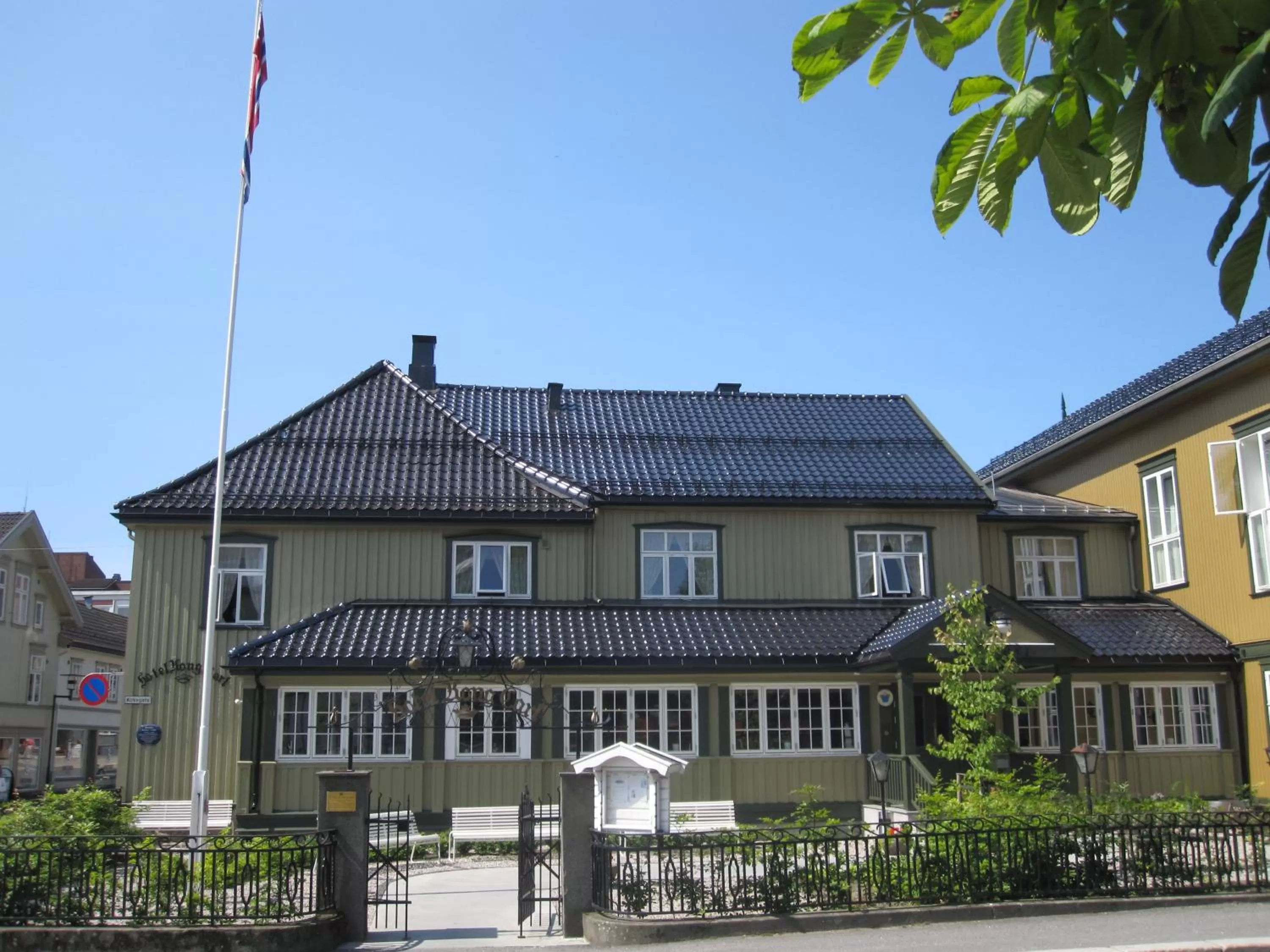 Property building in Hotel Kong Carl - Unike Hoteller