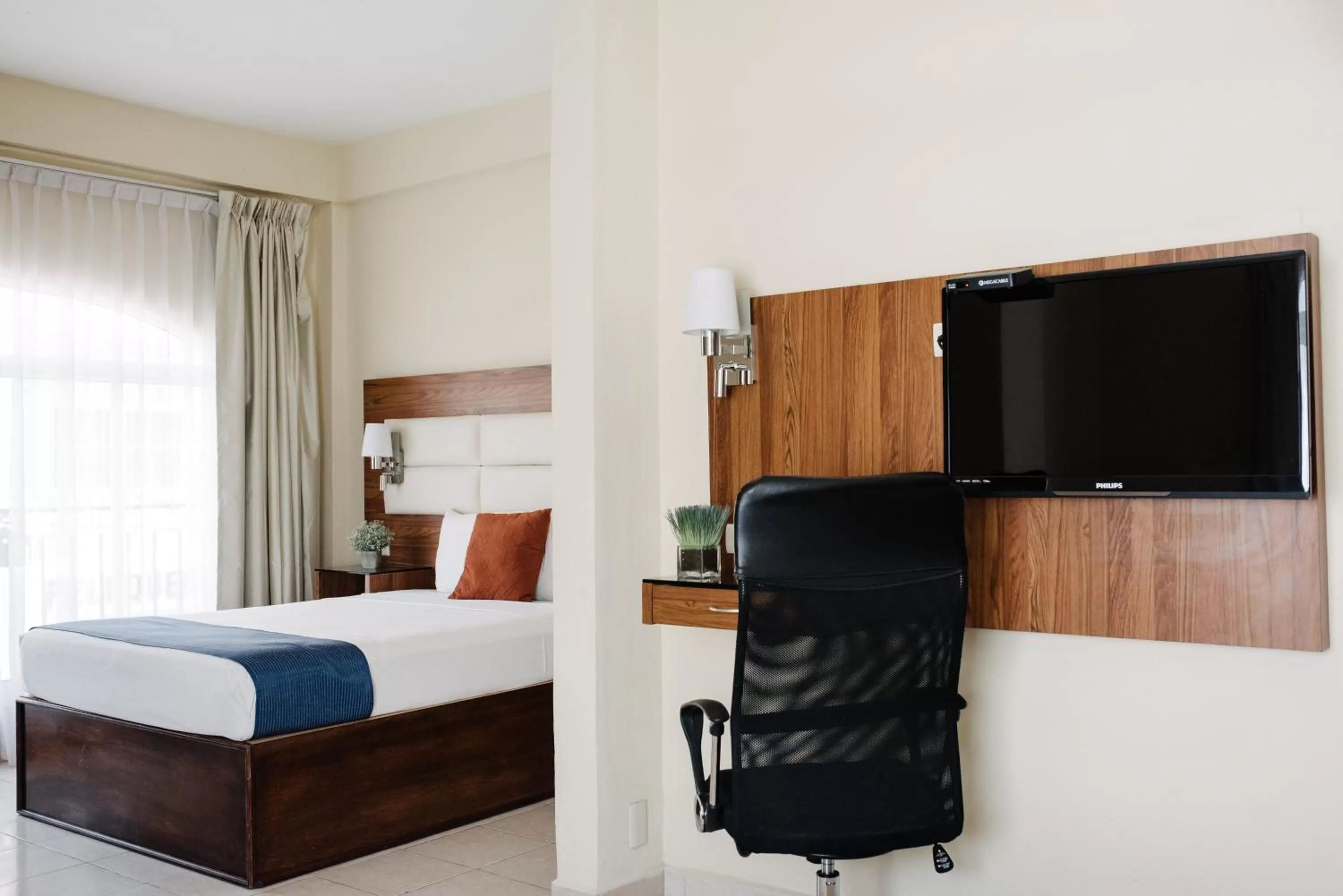 Bed in Hotel San Miguel, en el Centro - Desayuno Incluido