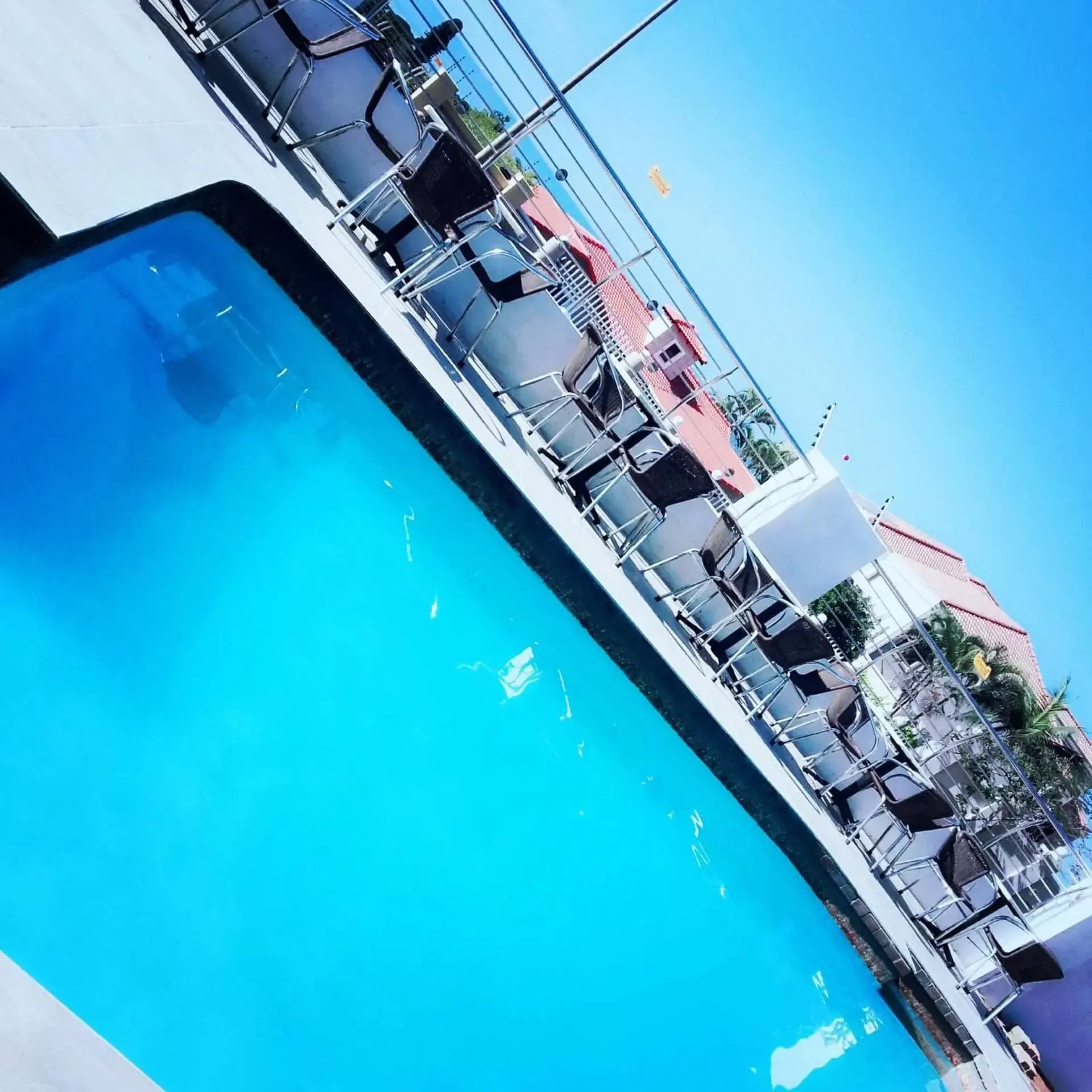 Swimming Pool in Tariman Hotel