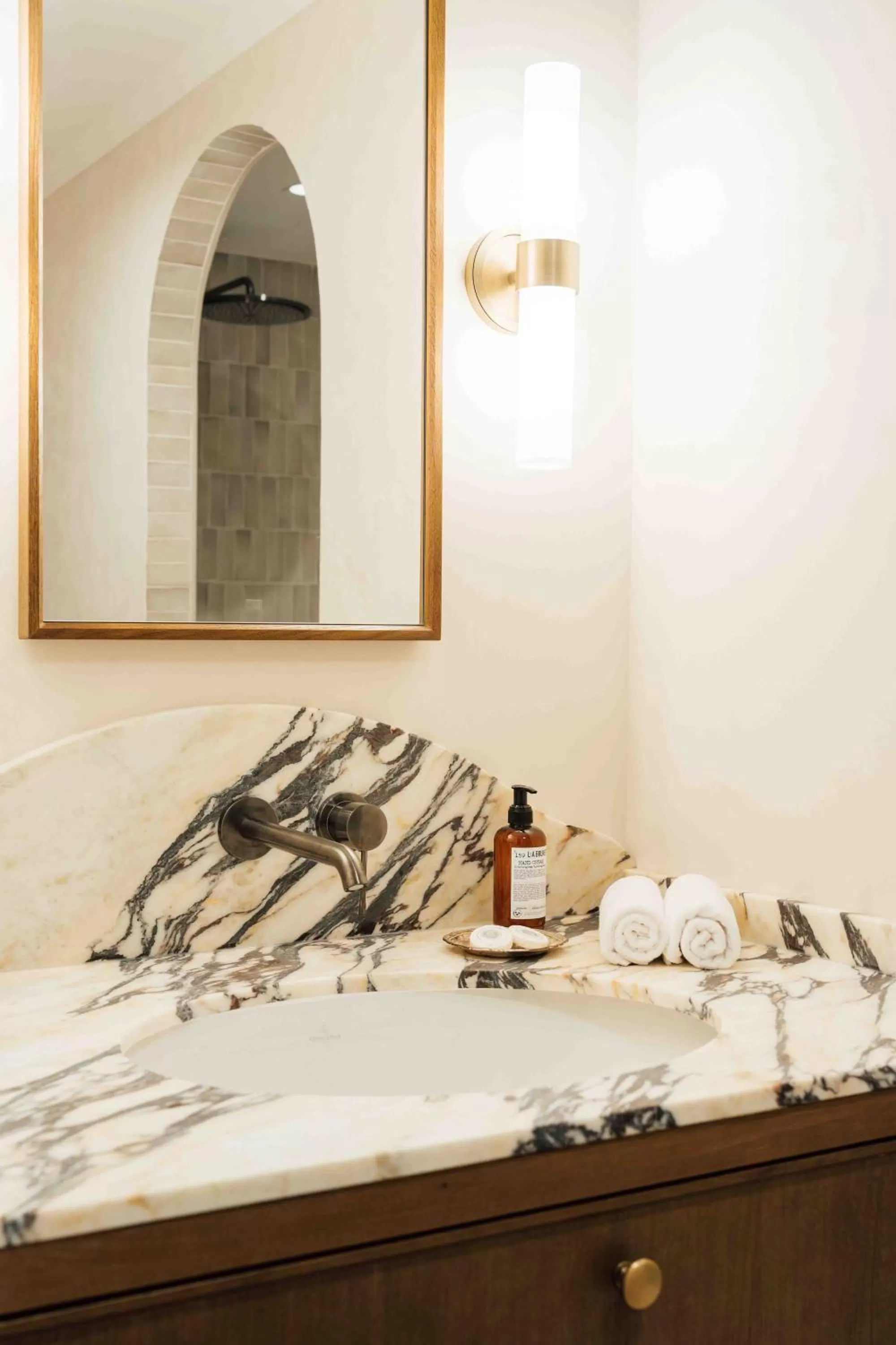 Bathroom in Clemonte Hotel - Your Reception-less Boutique Hideaway