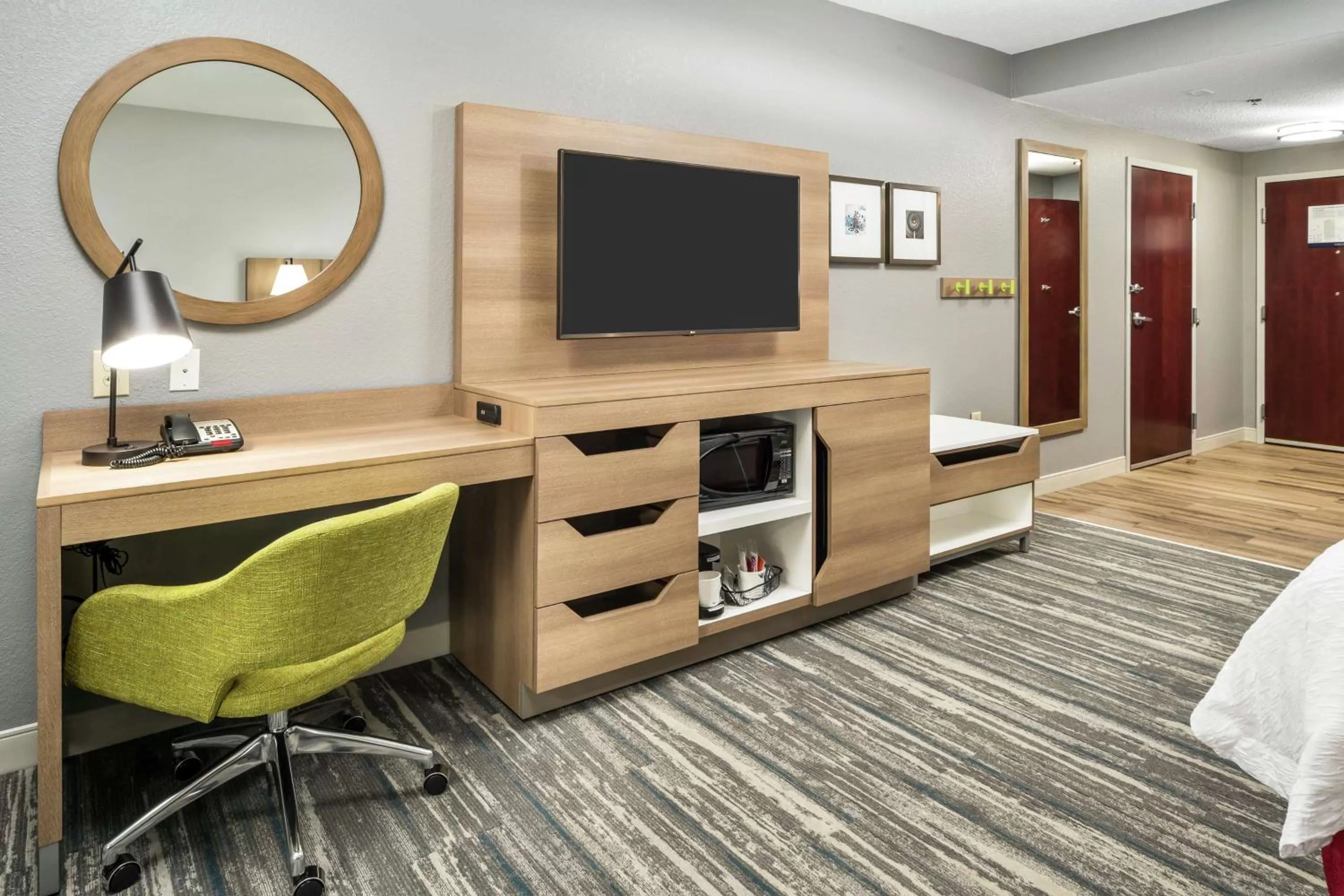 Bedroom in Hampton Inn Wilson Downtown