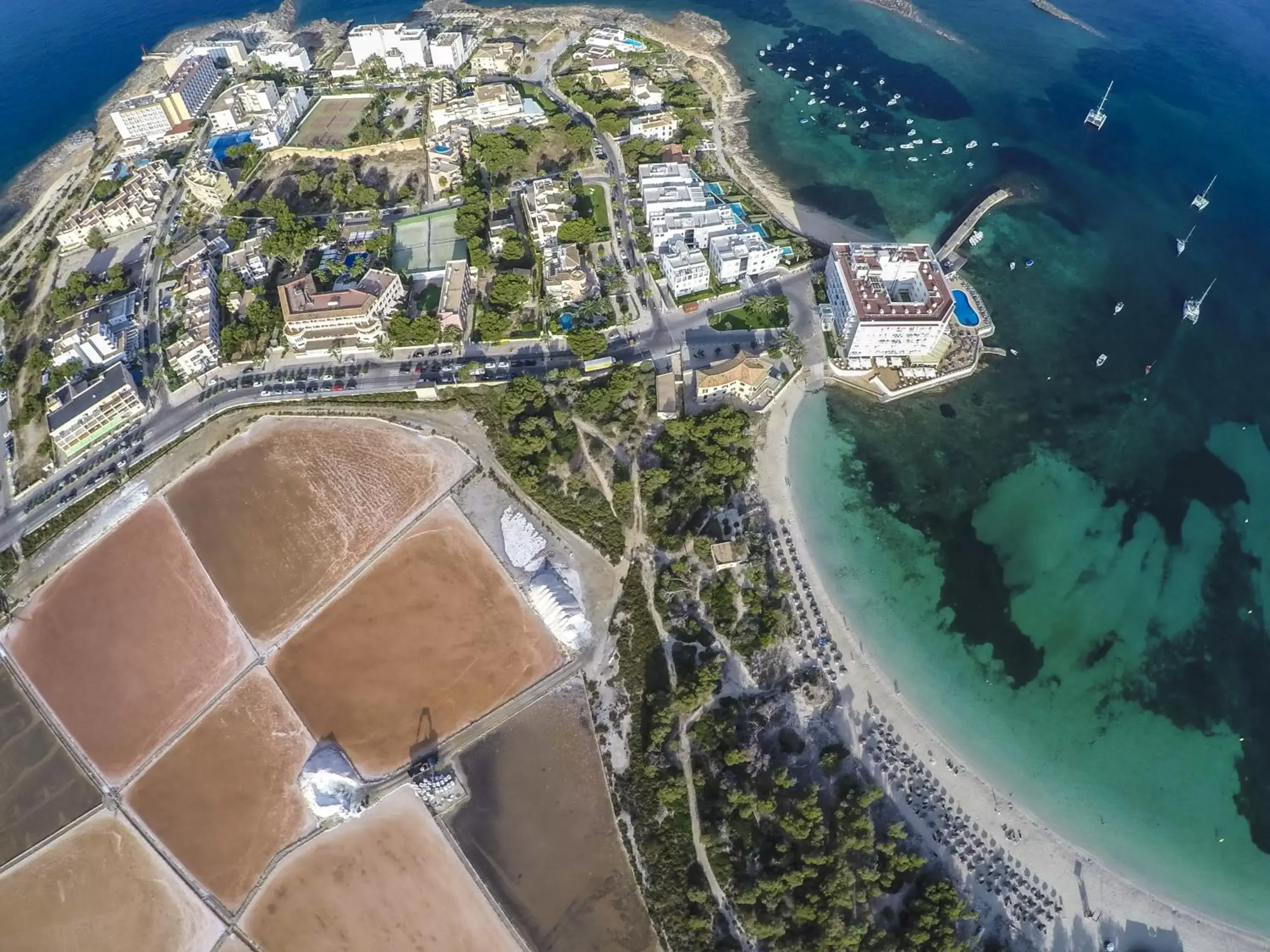 Bird's eye view, Bird's-eye View in Universal Hotel Marqués