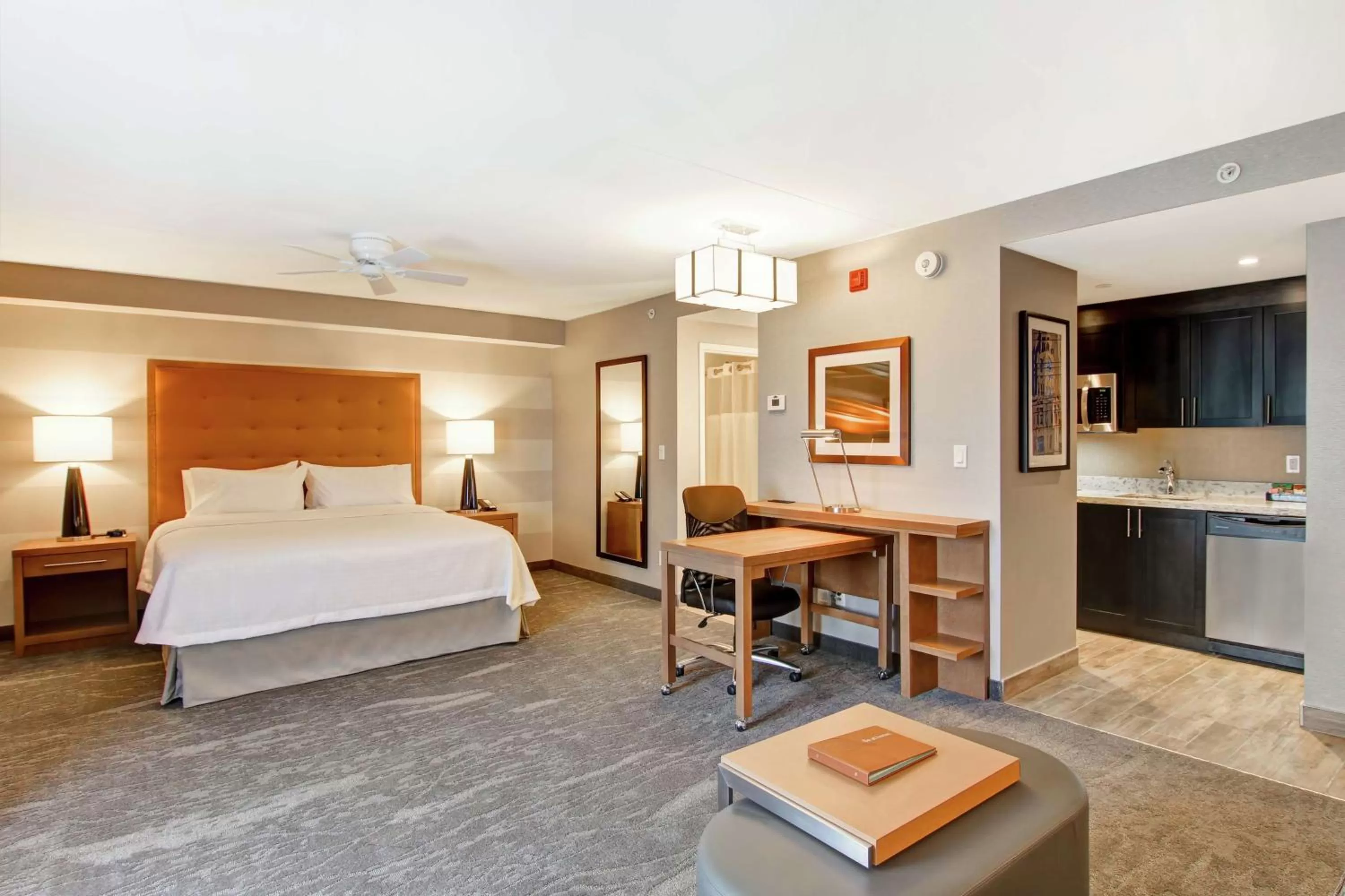 Bedroom, Bed in Homewood Suites By Hilton Ottawa Kanata