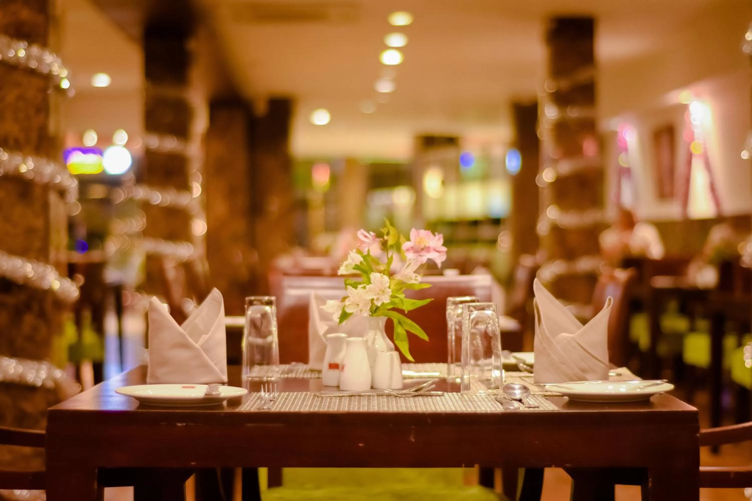 Restaurant/places to eat in Hotel Casamara